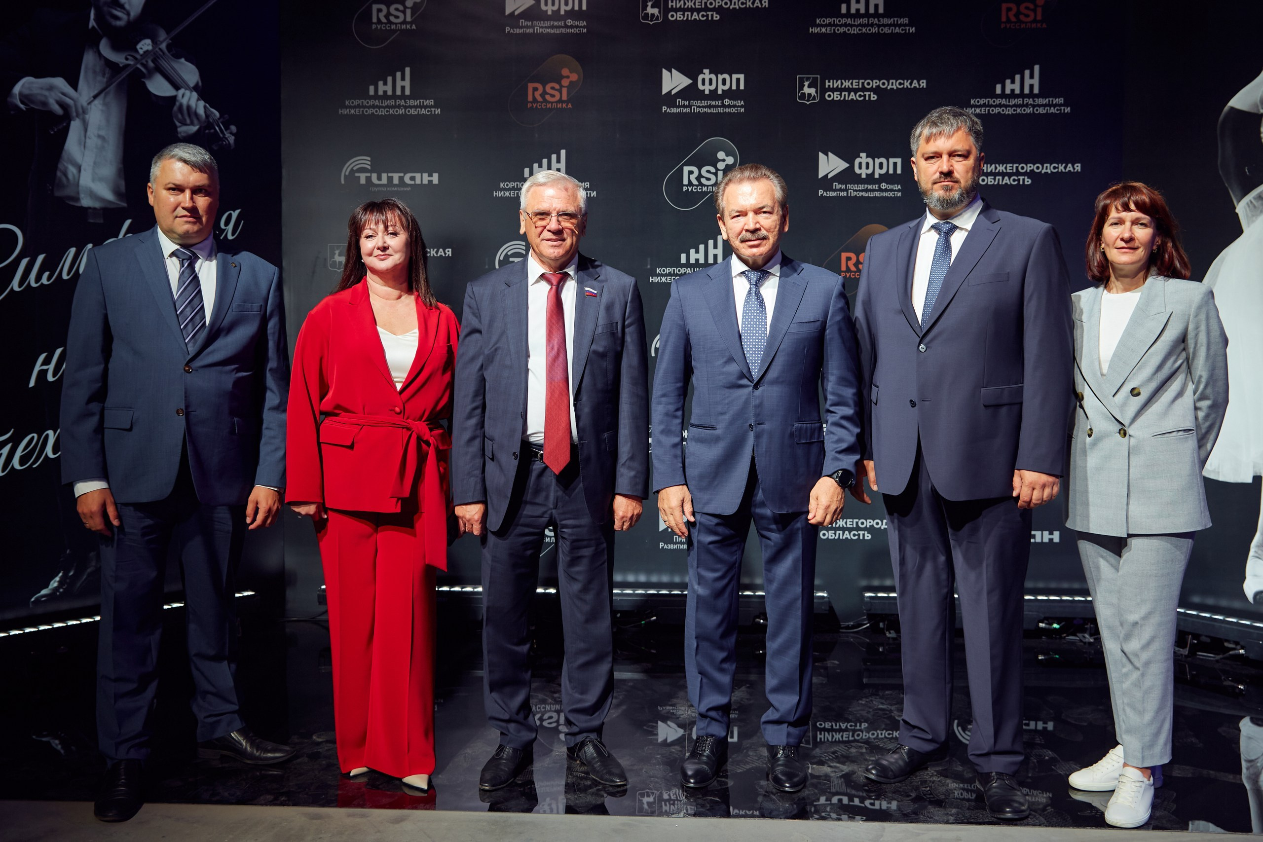 Руссилика. Открытие завода. Антон Артюшин, портретный фотограф. Москва