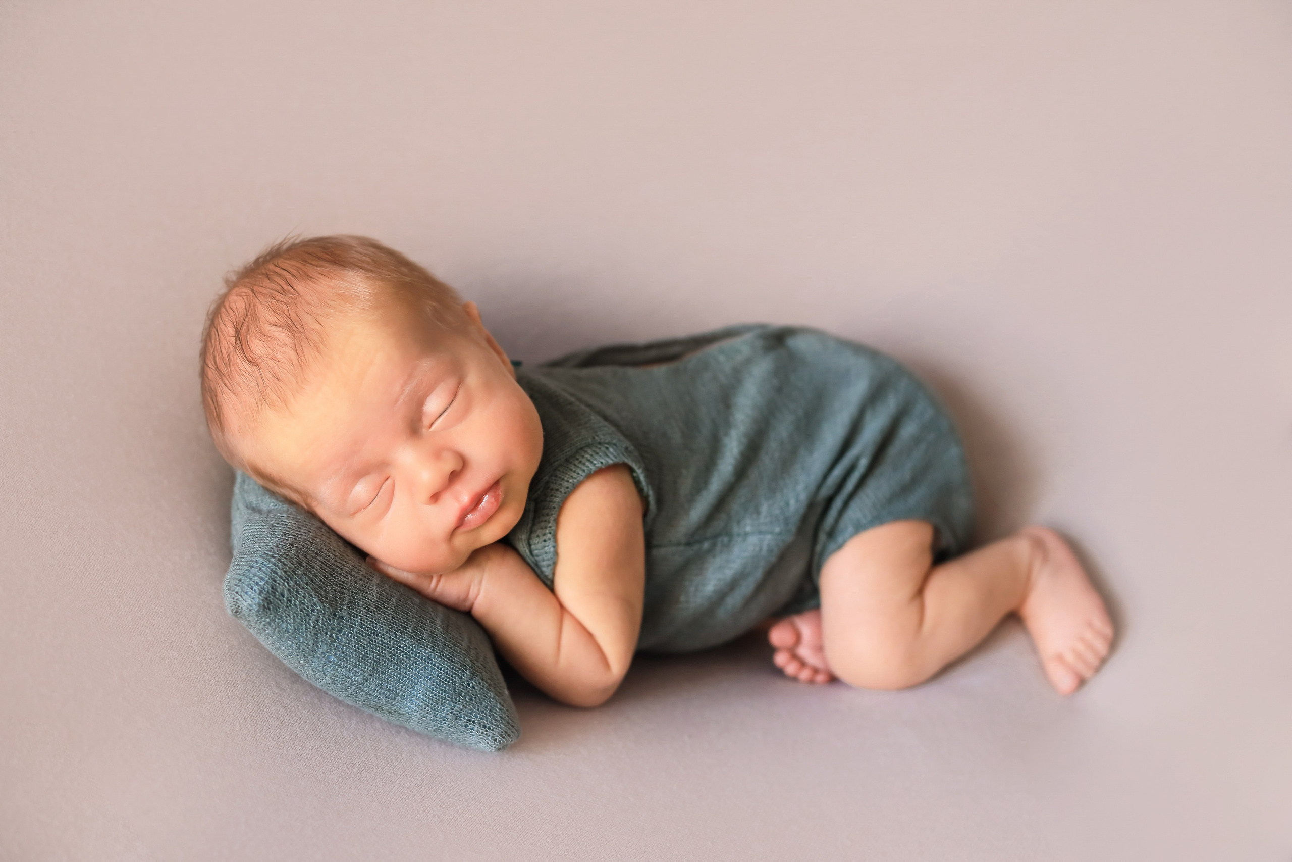 Максим 14 дней. Семейный фотограф и фотограф новорожденных в Санкт-Петербурге Алина Фе