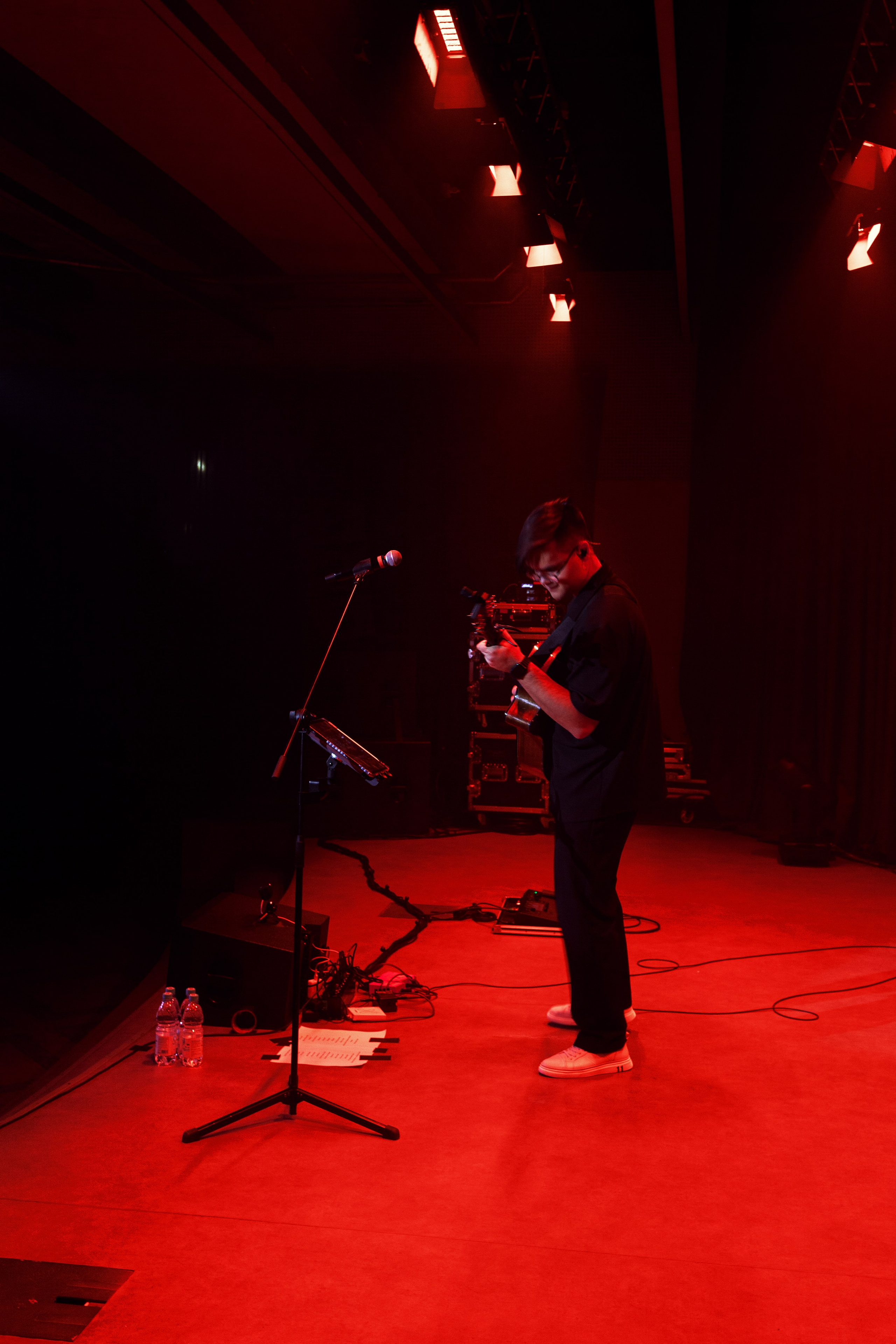 Дамир. Сольник Ноябрь 2025. Design Muginov