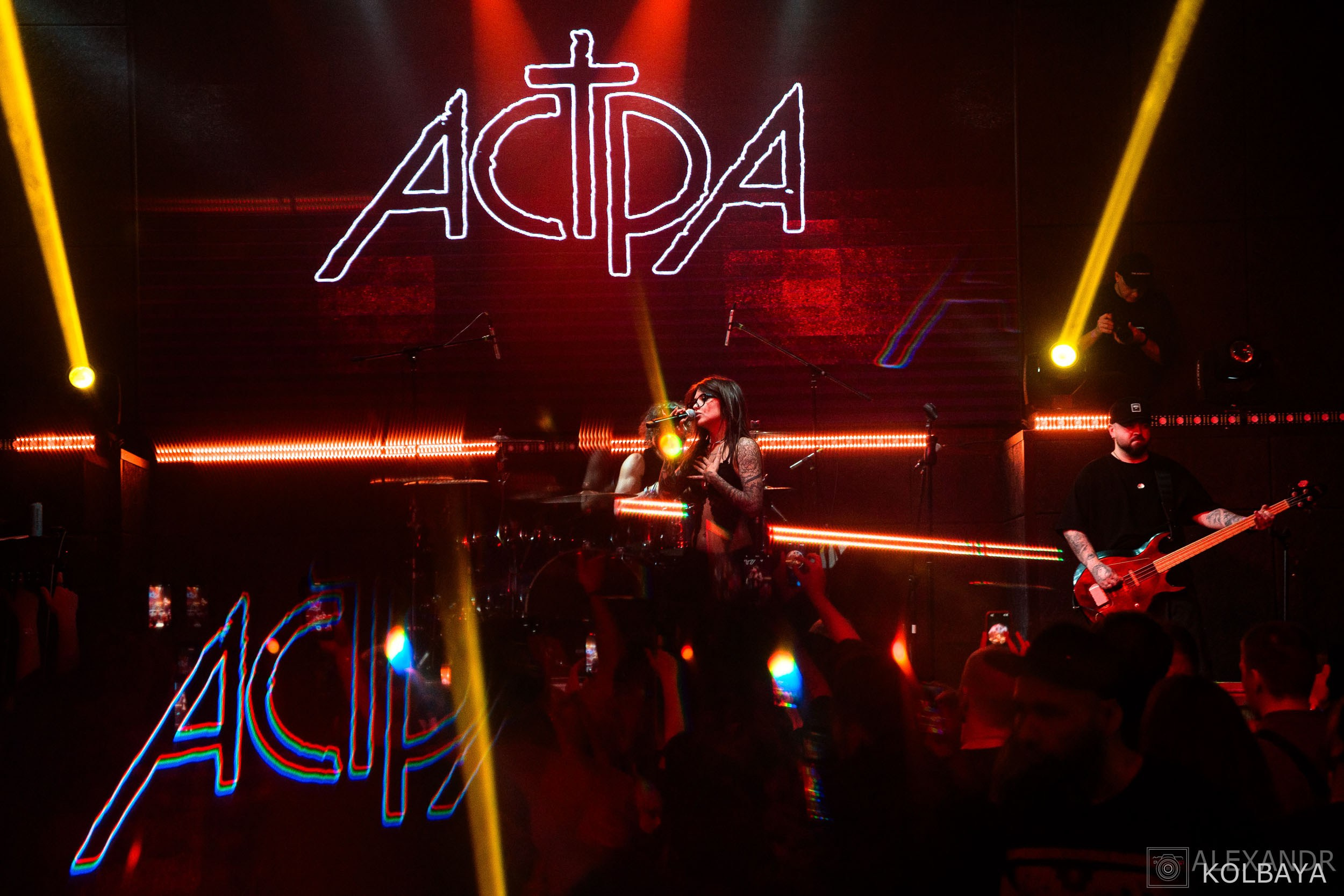 Фоторепортаж с концерта группы АСТРА в клубе СВОБОДА. Концертный и театральный репортажный фотограф в Москве Александр Колбая