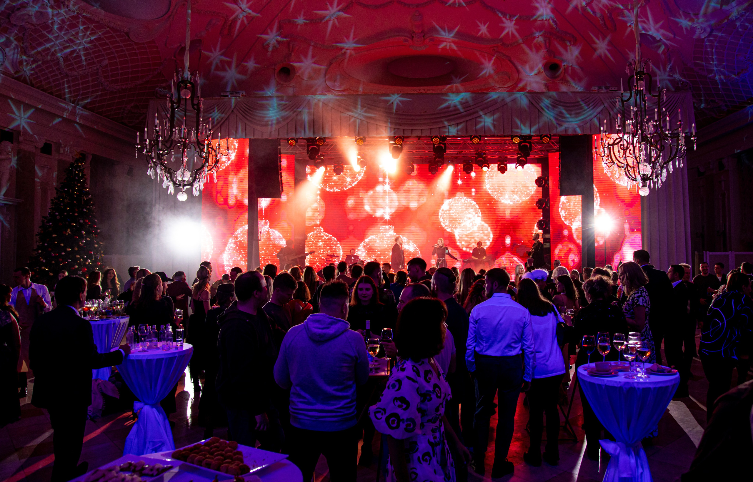 Репортажный фотограф на корпоратив в Санкт-Петербурге. Фотограф на праздник, корпоратив, День Рождения и Юбилей в г. Санкт-Петербурге Алексей Анкушев