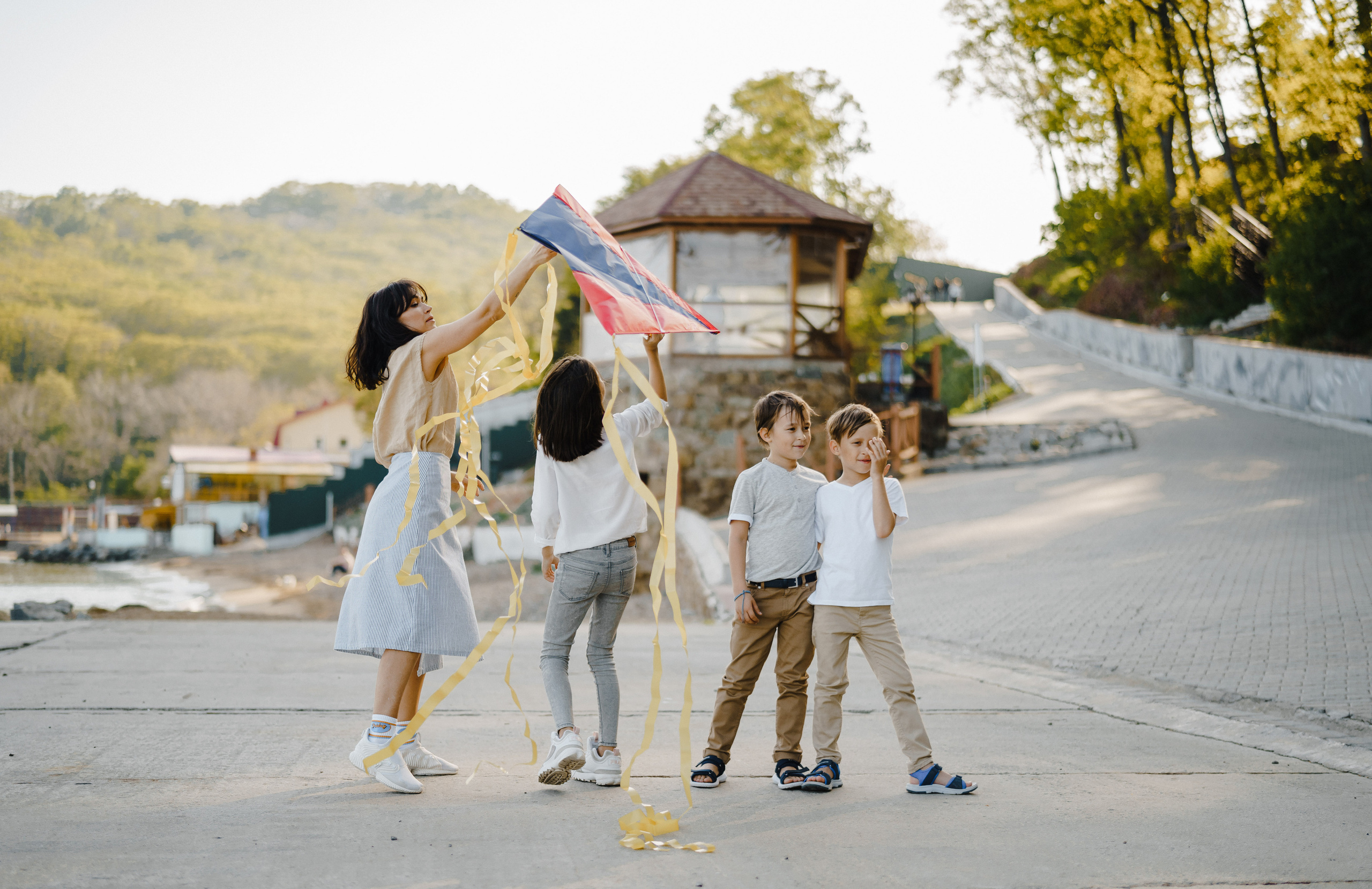 Берег моря воздушный змей и собака. Фотограф Lifestyle в Хабаровске, Владивостоке Землякова Елена