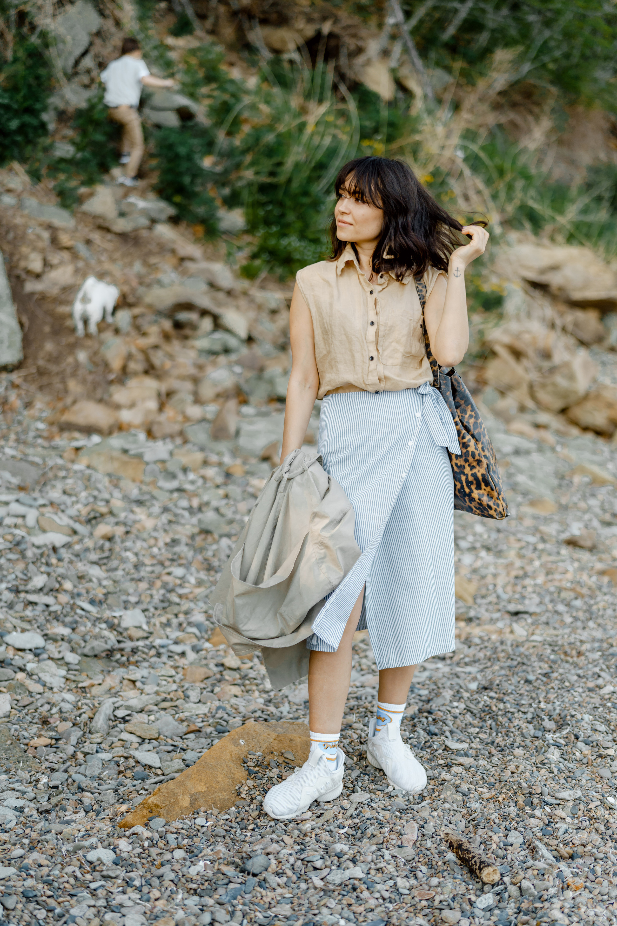 Берег моря воздушный змей и собака. Фотограф Lifestyle в Хабаровске, Владивостоке Землякова Елена