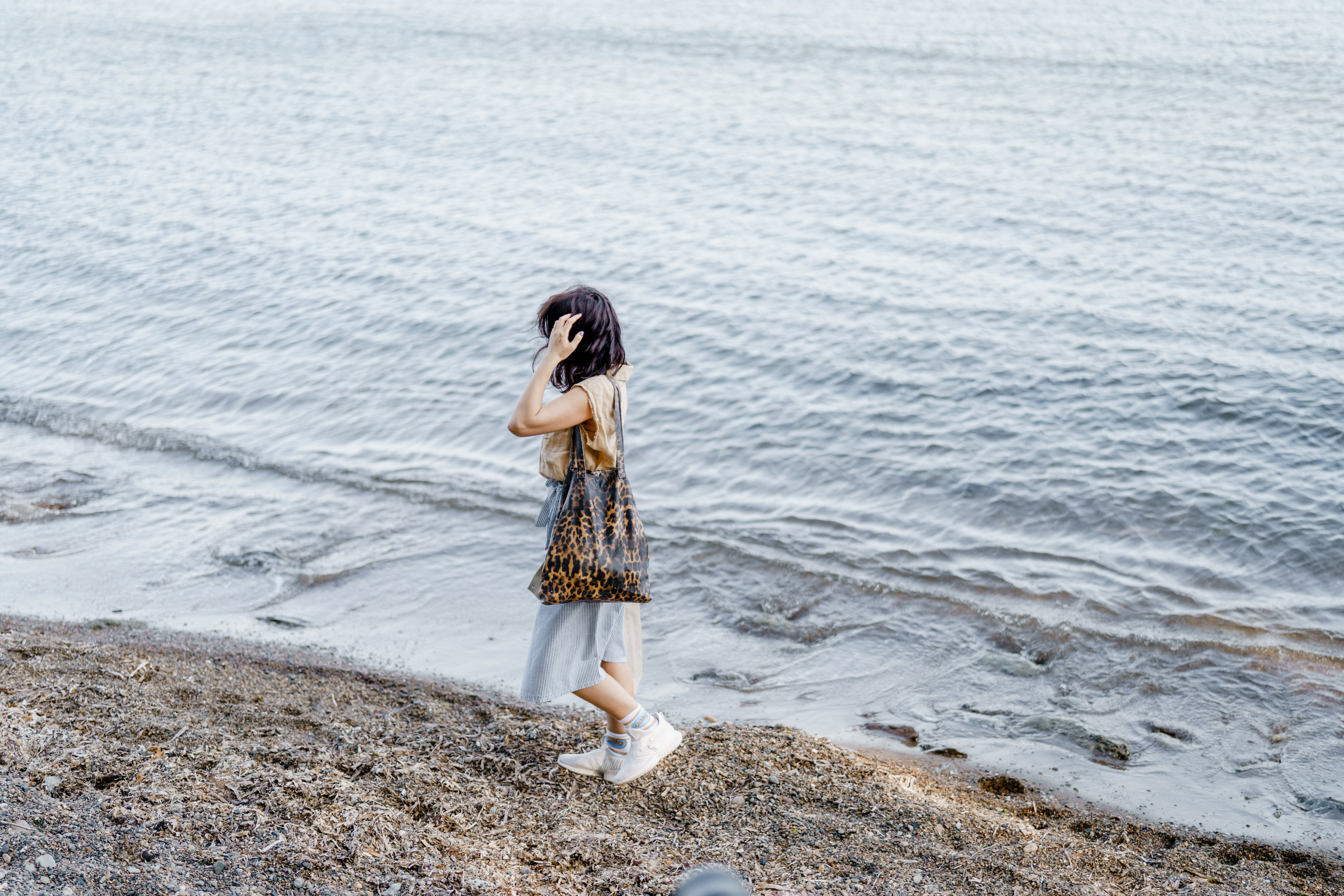 Берег моря воздушный змей и собака. Фотограф Lifestyle в Хабаровске, Владивостоке Землякова Елена