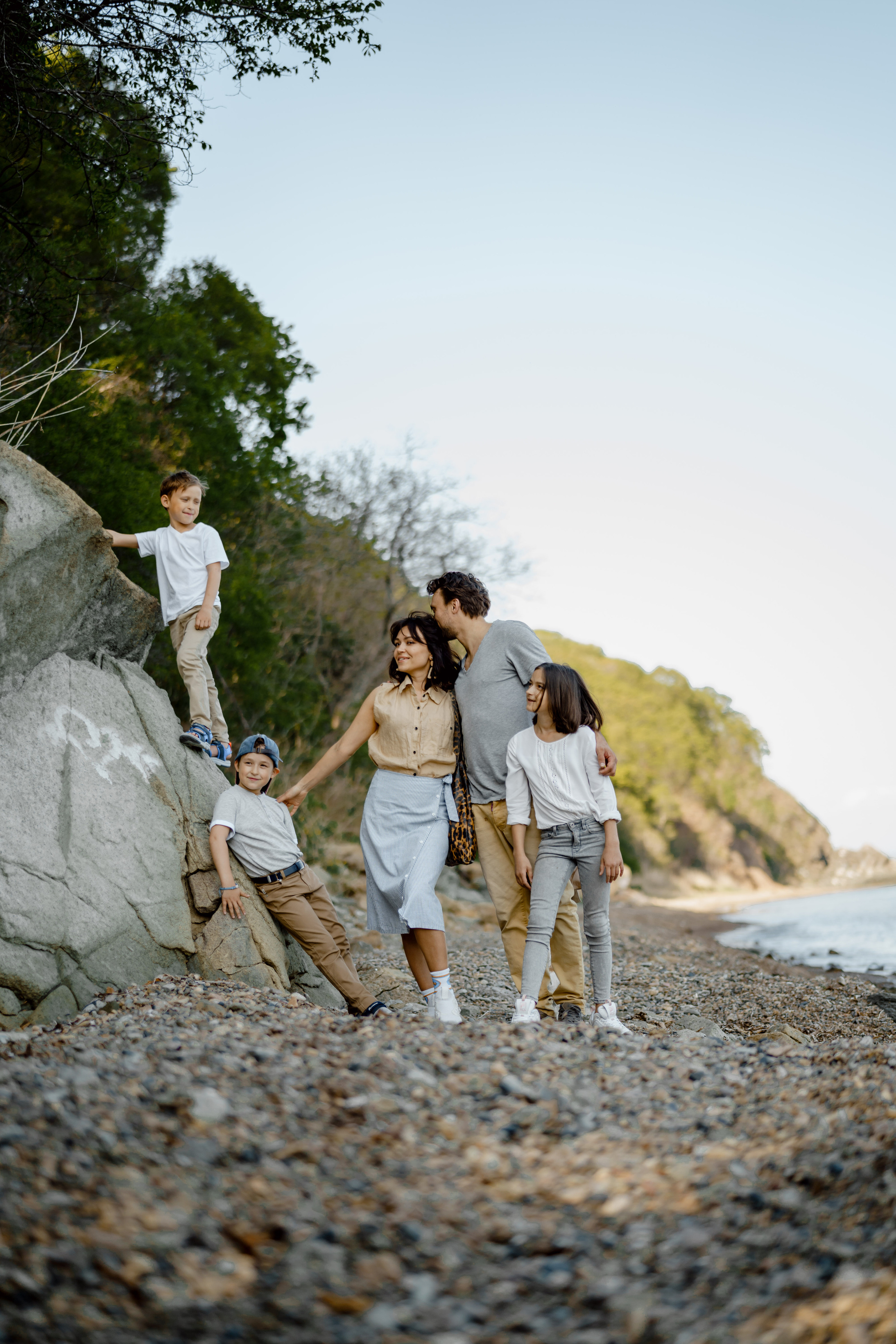 Берег моря воздушный змей и собака. Фотограф Lifestyle в Хабаровске, Владивостоке Землякова Елена
