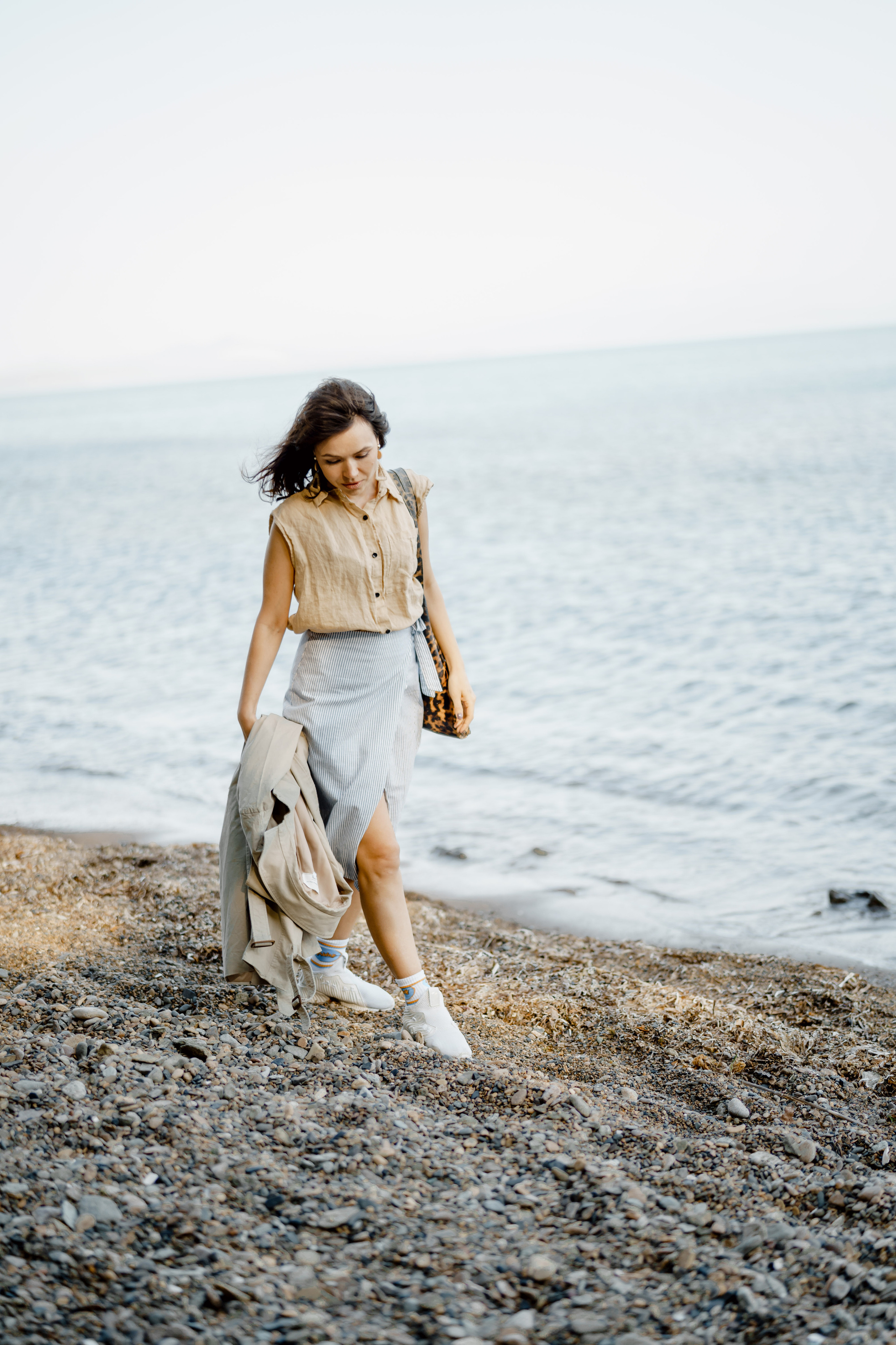 Берег моря воздушный змей и собака. Фотограф Lifestyle в Хабаровске, Владивостоке Землякова Елена