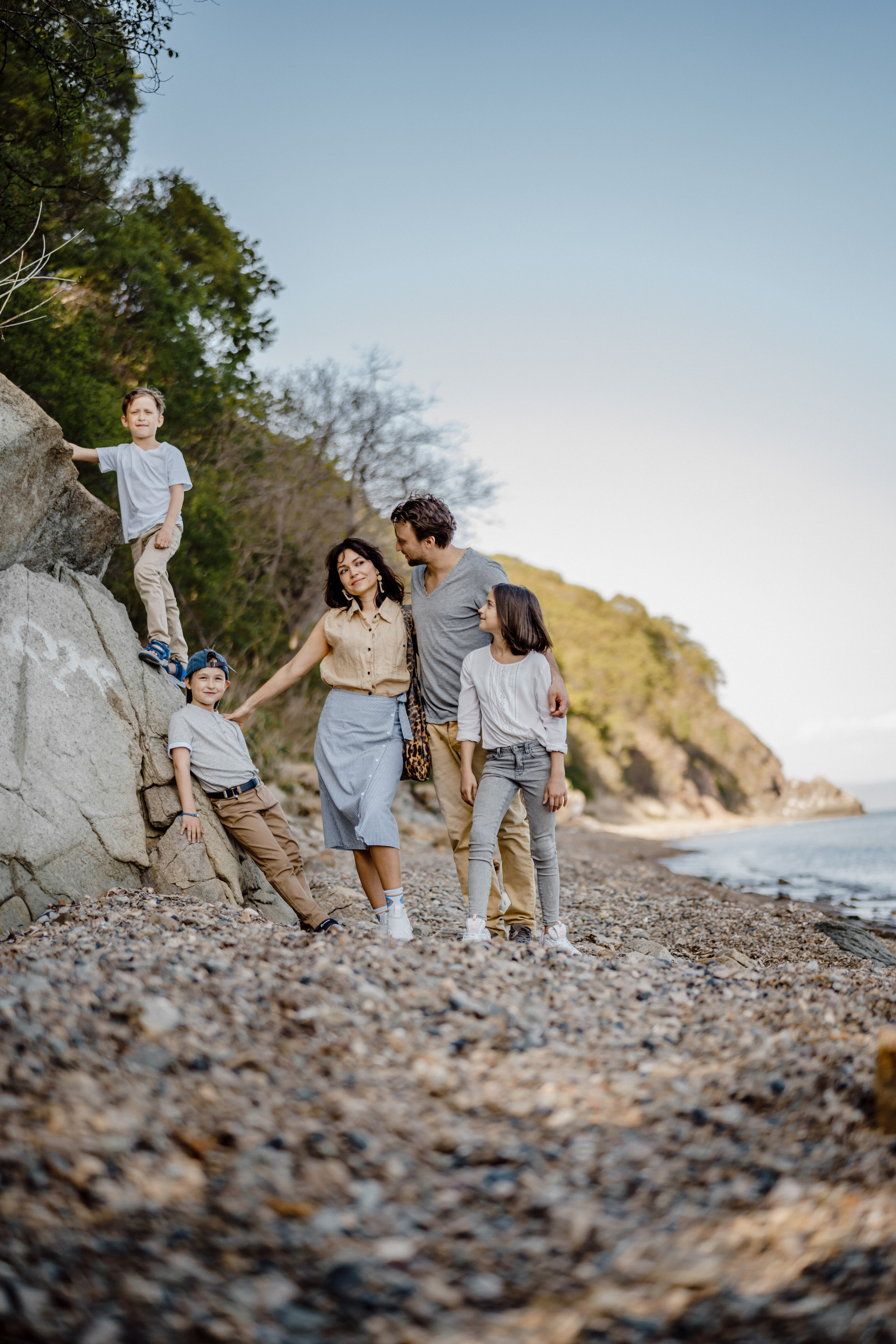 Берег моря воздушный змей и собака. Фотограф Lifestyle в Хабаровске, Владивостоке Землякова Елена