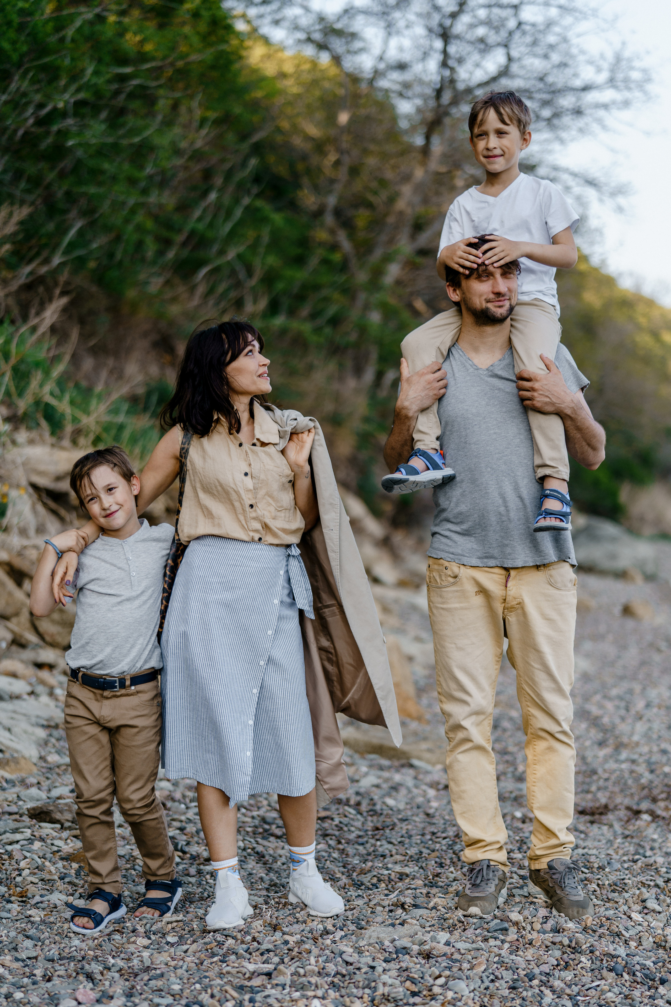 Берег моря воздушный змей и собака. Фотограф Lifestyle в Хабаровске, Владивостоке Землякова Елена