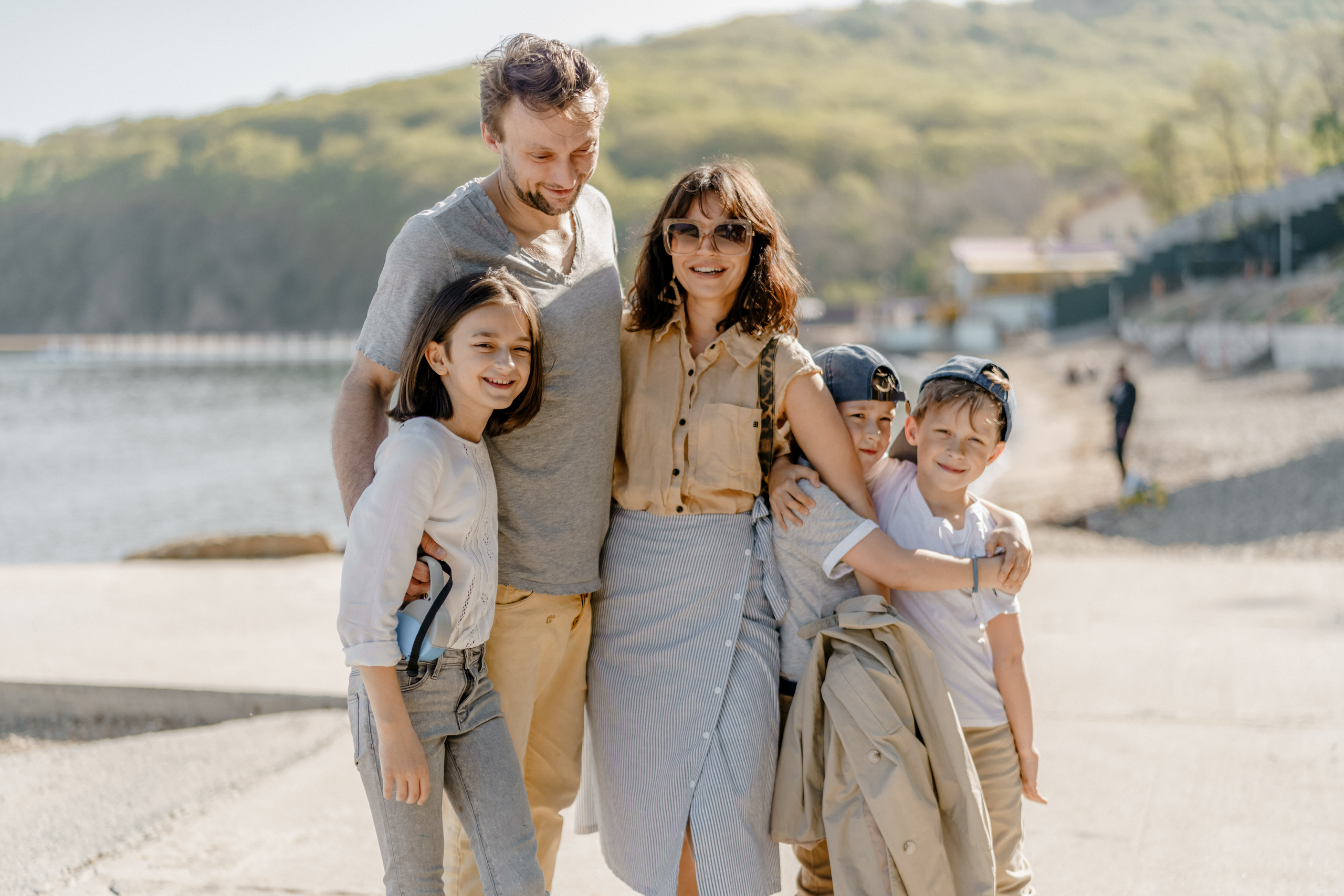 Берег моря воздушный змей и собака. Фотограф Lifestyle в Хабаровске, Владивостоке Землякова Елена