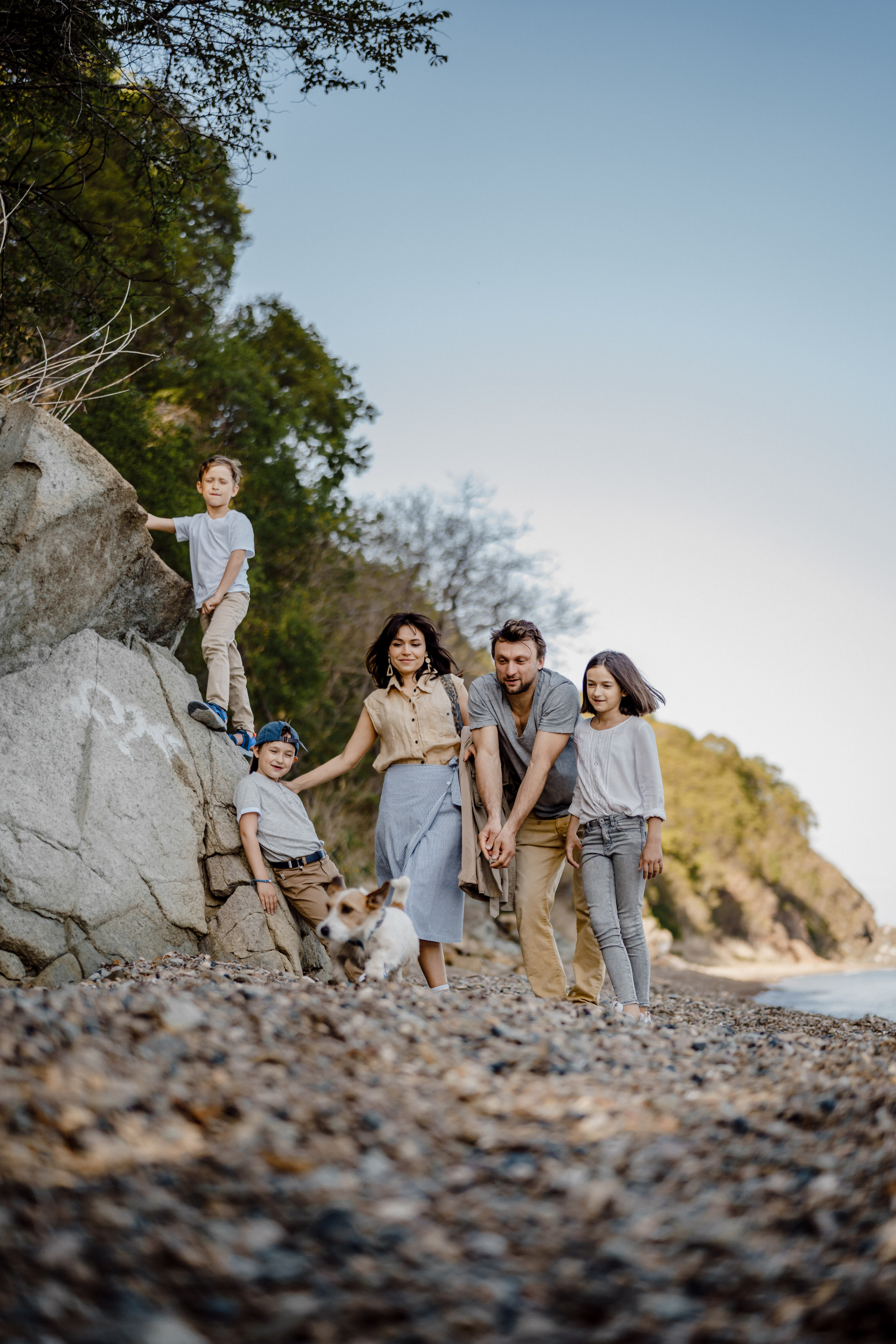 Берег моря воздушный змей и собака. Фотограф Lifestyle в Хабаровске, Владивостоке Землякова Елена