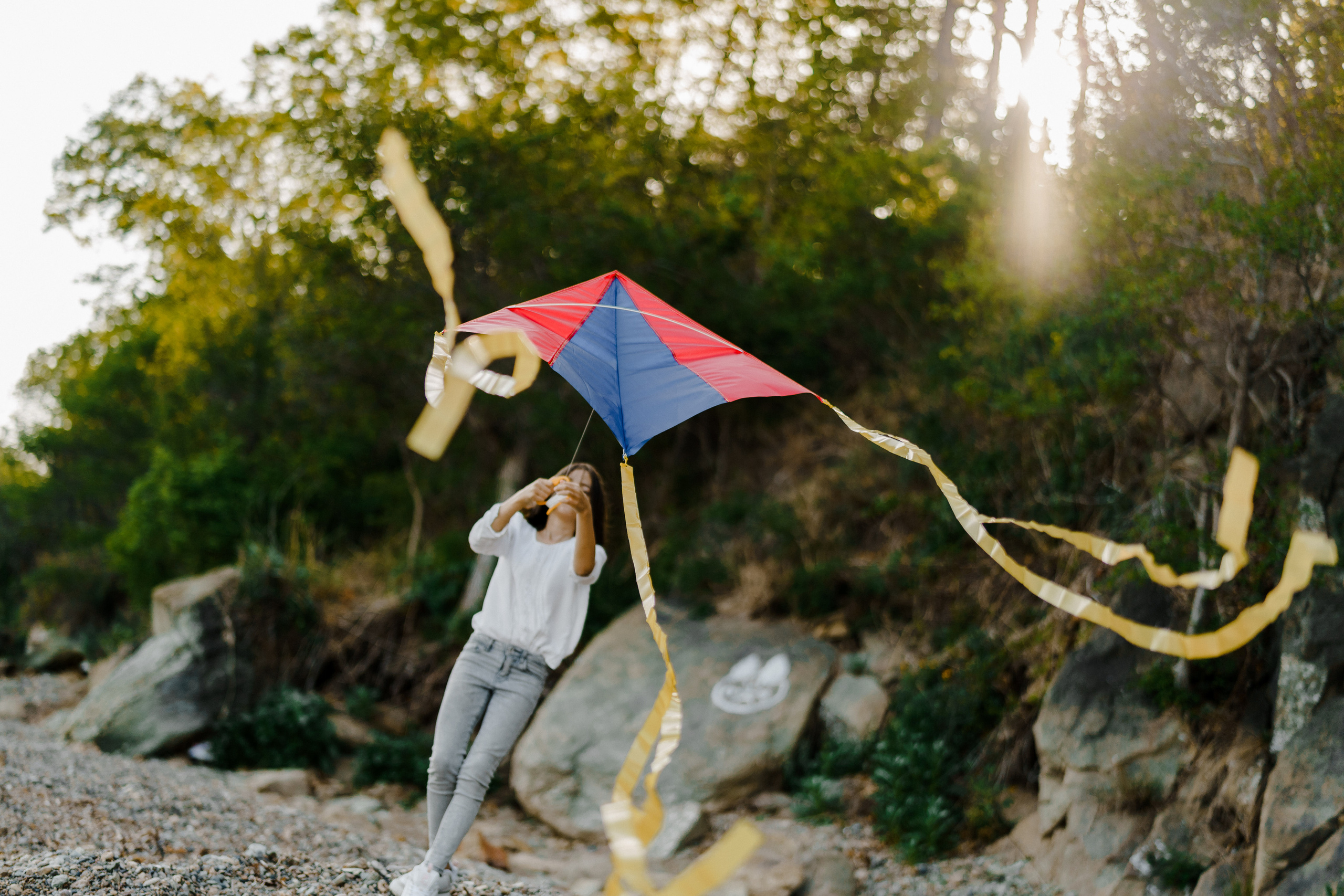 Берег моря воздушный змей и собака. Фотограф Lifestyle в Хабаровске, Владивостоке Землякова Елена