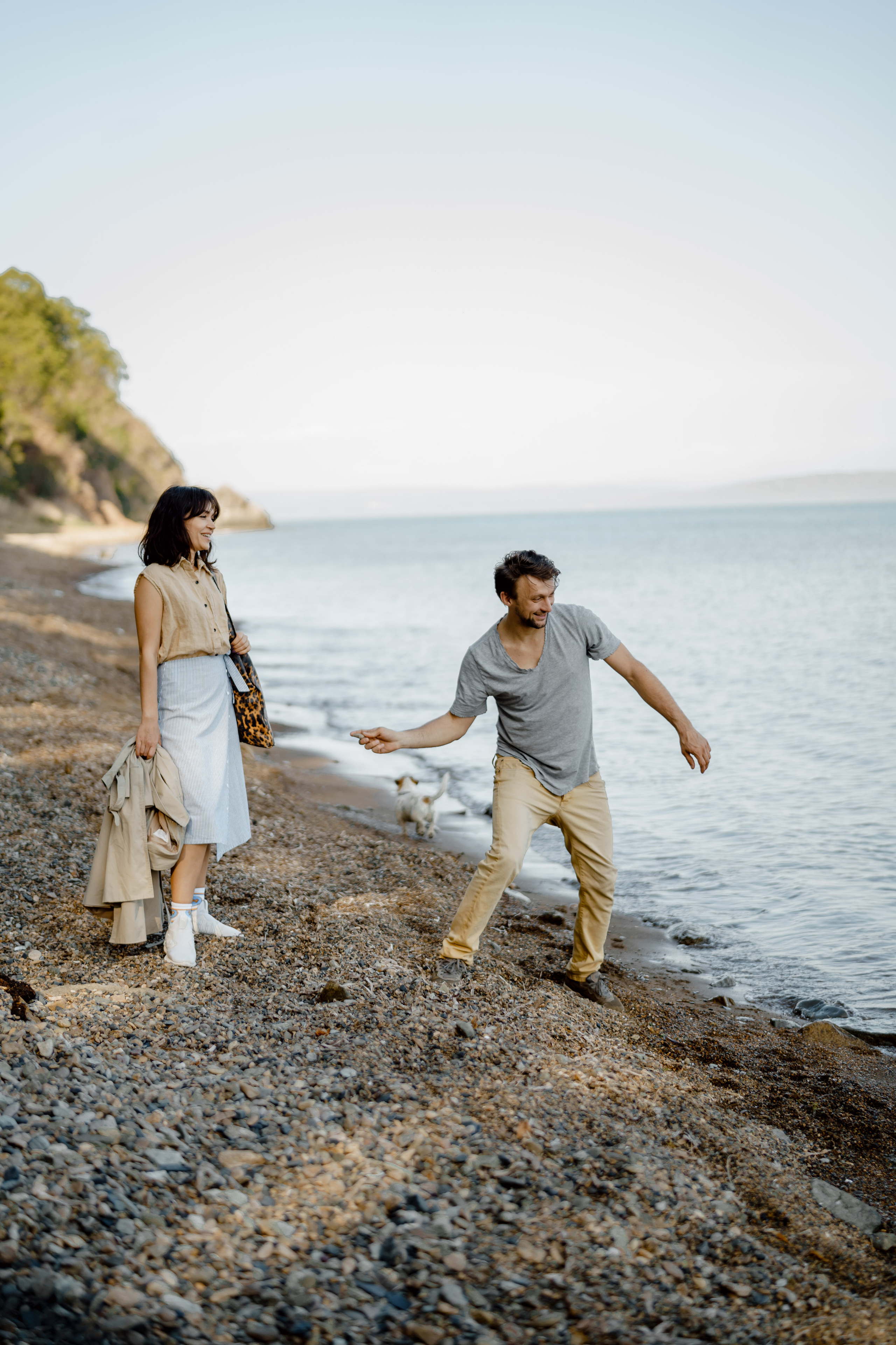 Берег моря воздушный змей и собака. Фотограф Lifestyle в Хабаровске, Владивостоке Землякова Елена