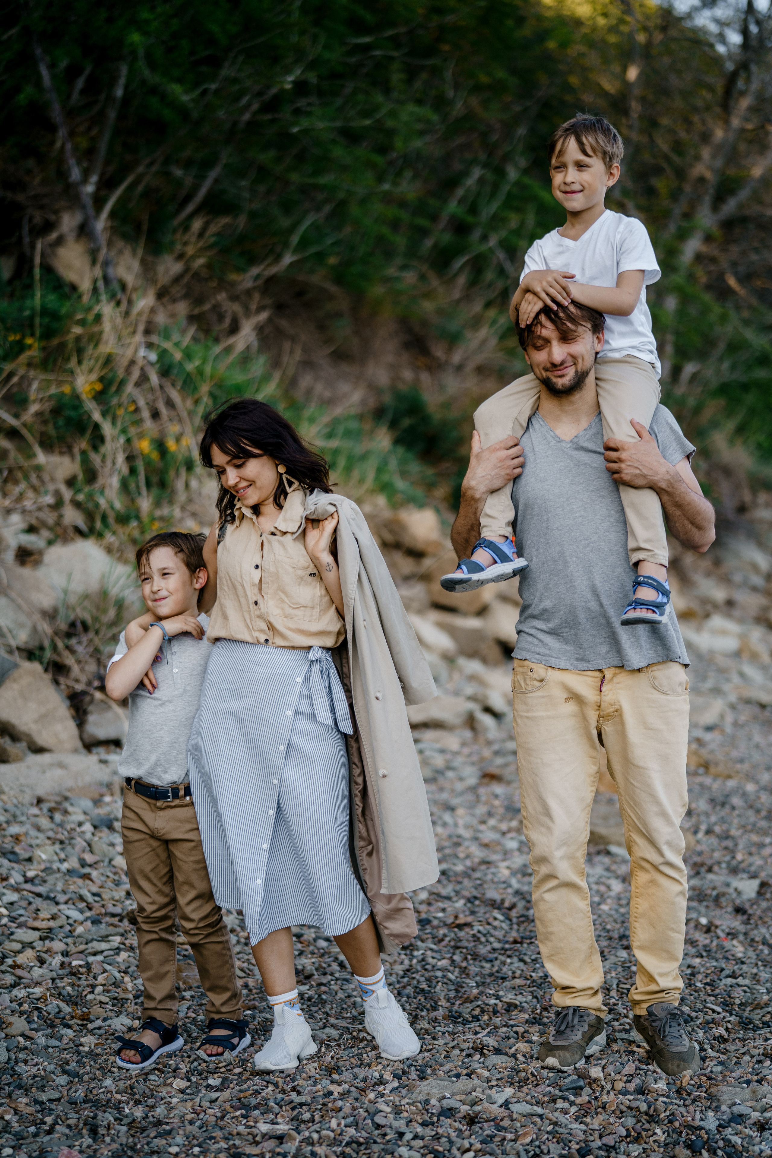 Берег моря воздушный змей и собака. Фотограф Lifestyle в Хабаровске, Владивостоке Землякова Елена