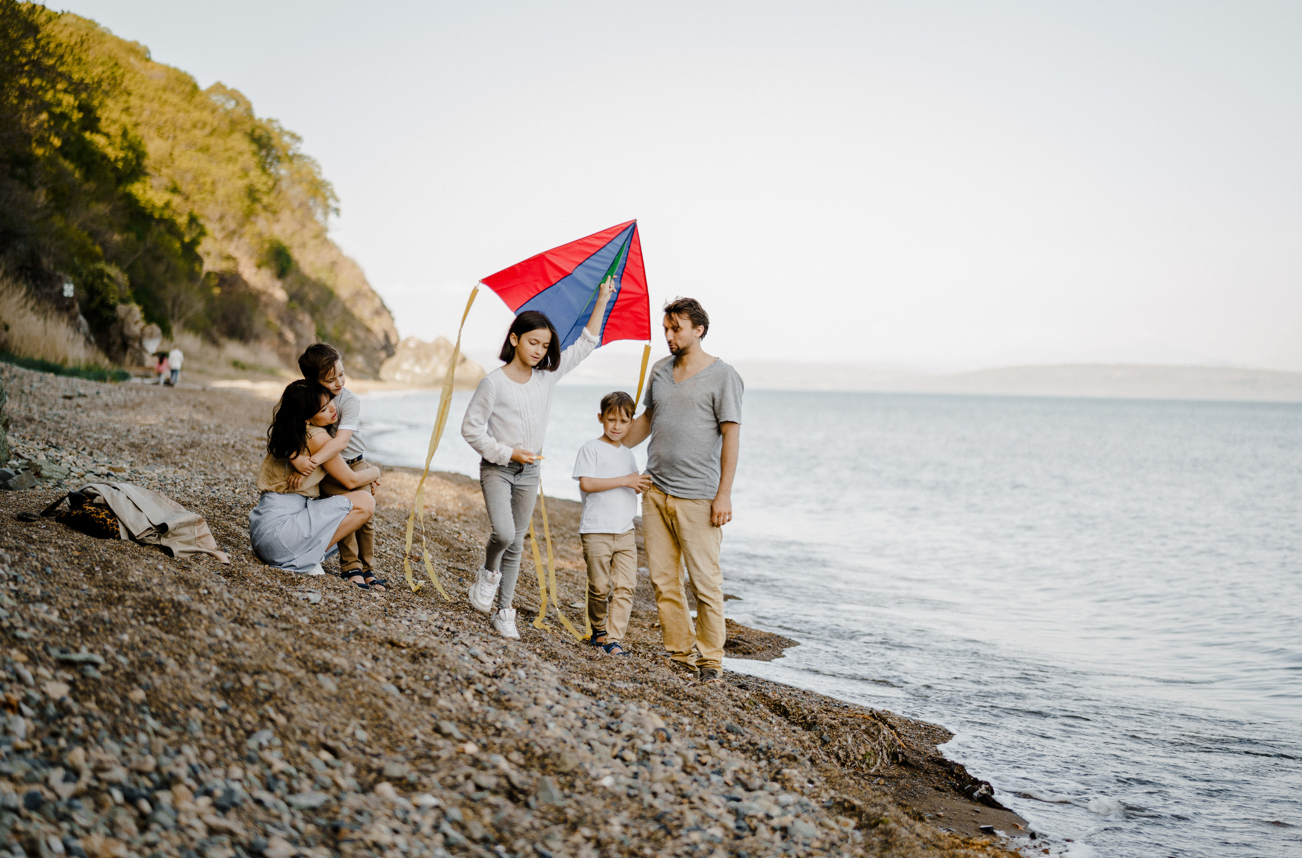 Берег моря воздушный змей и собака. Фотограф Lifestyle в Хабаровске, Владивостоке Землякова Елена