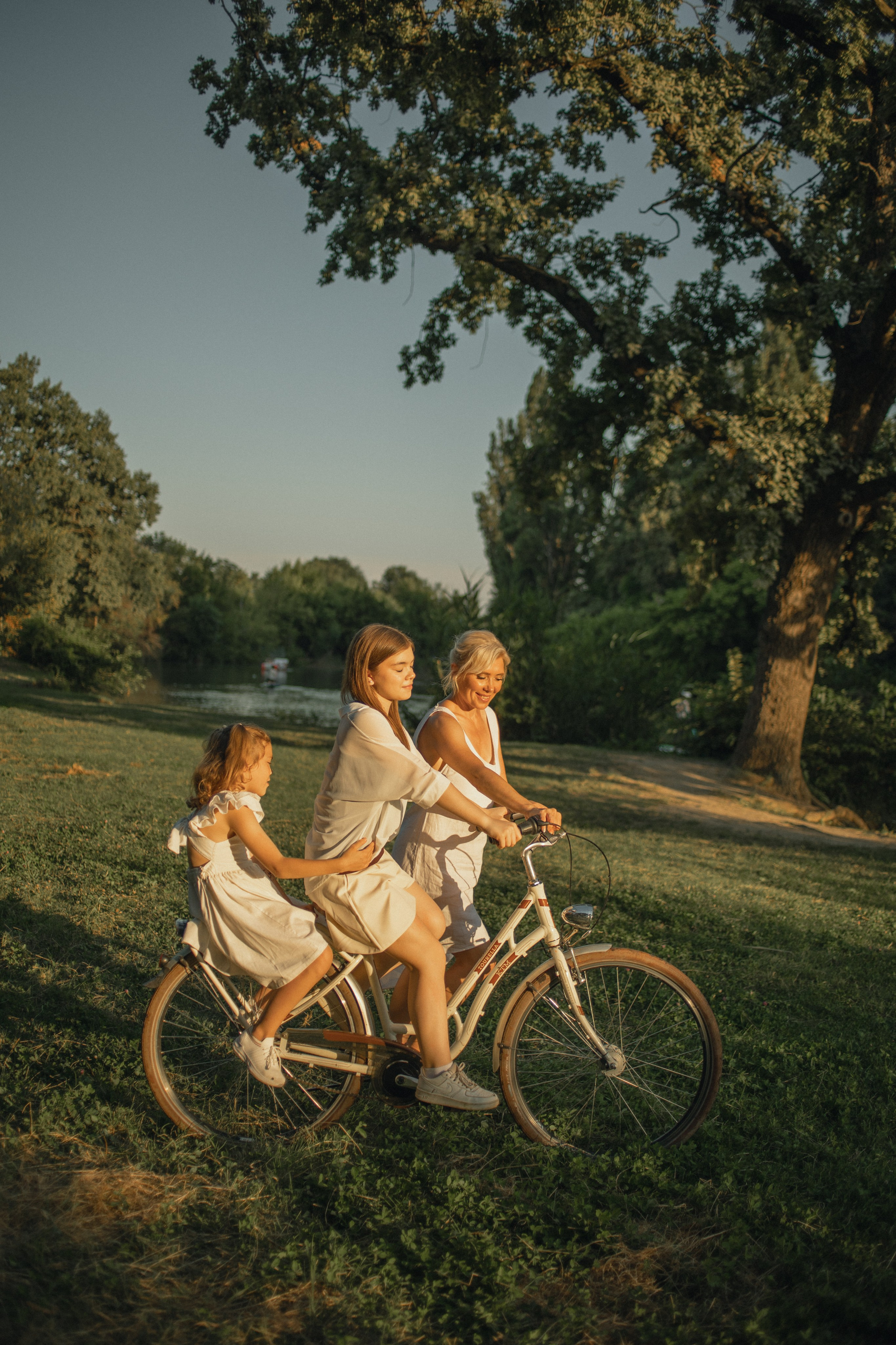 Семейная велопрогулка. Фотограф в Краснодаре Евгения Михаевич