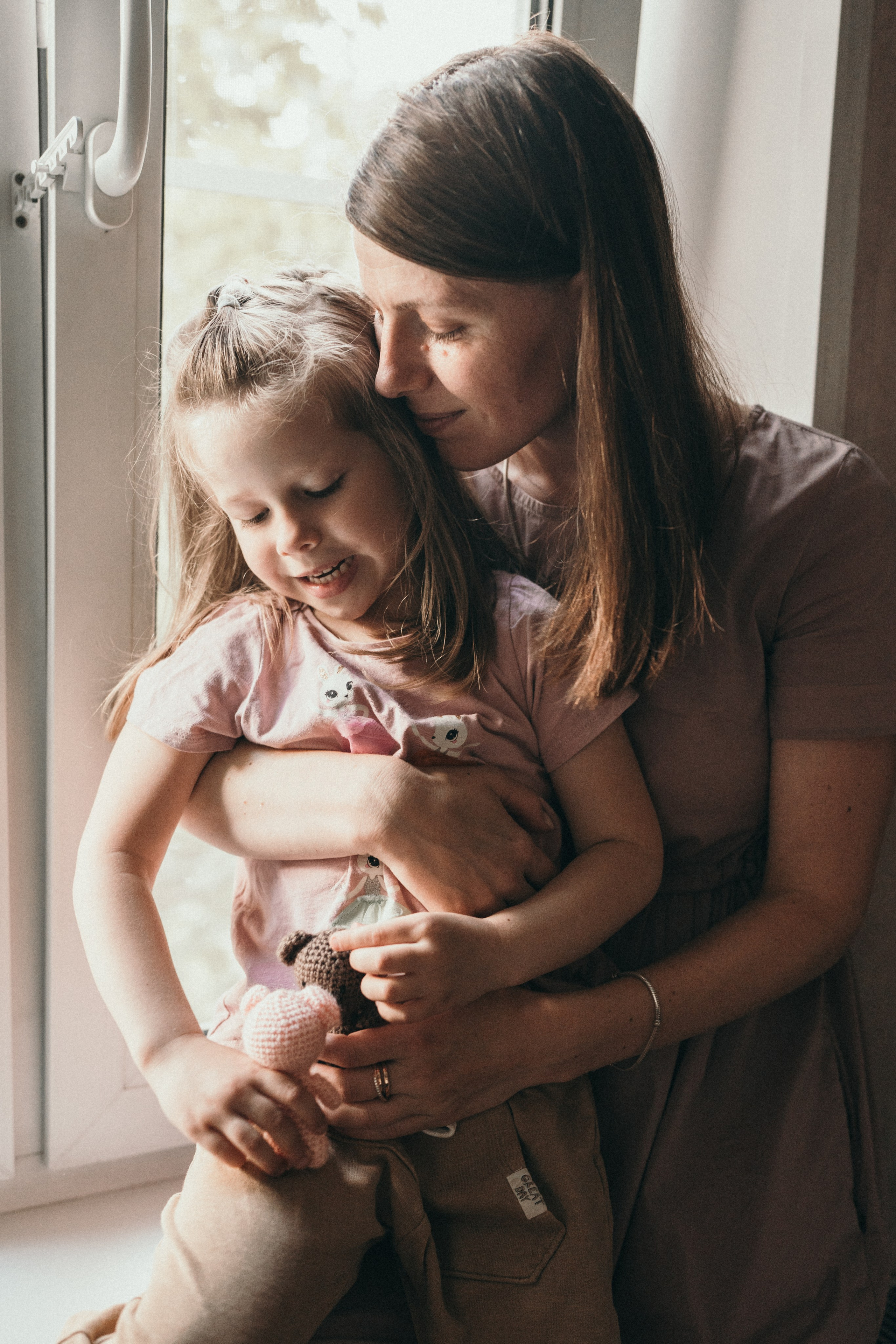 Семейная фотосессия дома. Дарья Иван Маша Сережа и Лиза. Детский, семейный и ньюборн фотограф в Москве Юлия Шуарт
