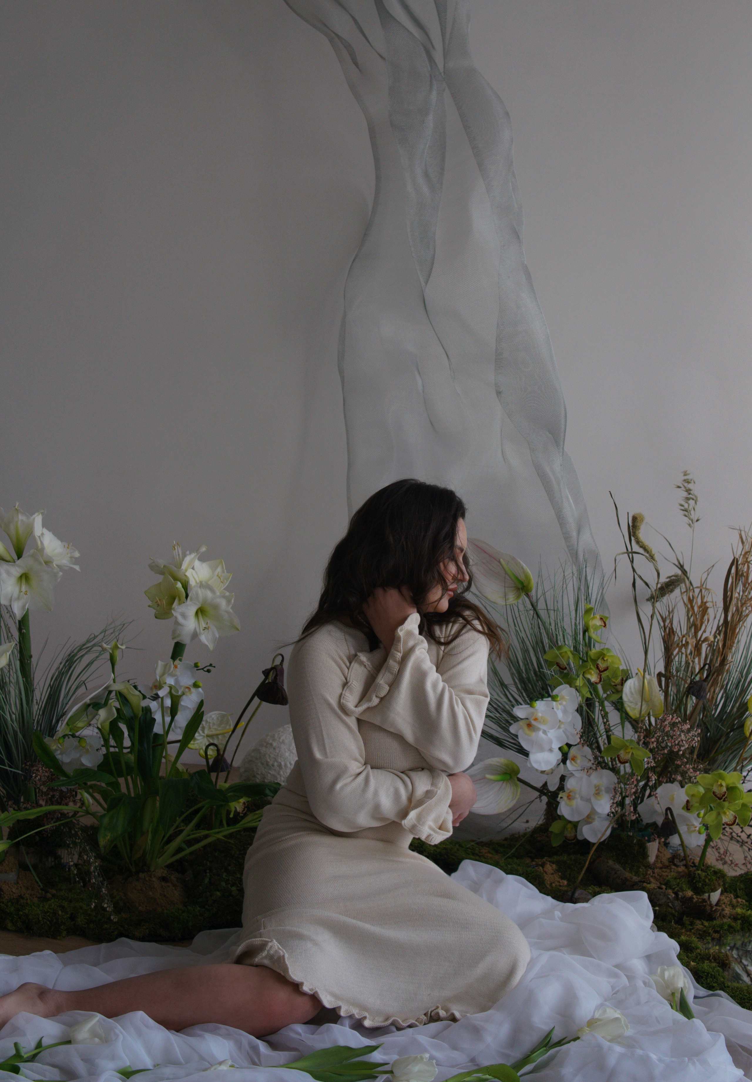 Анна, съемка с цветами. Фотограф в Минске Света Григорьева