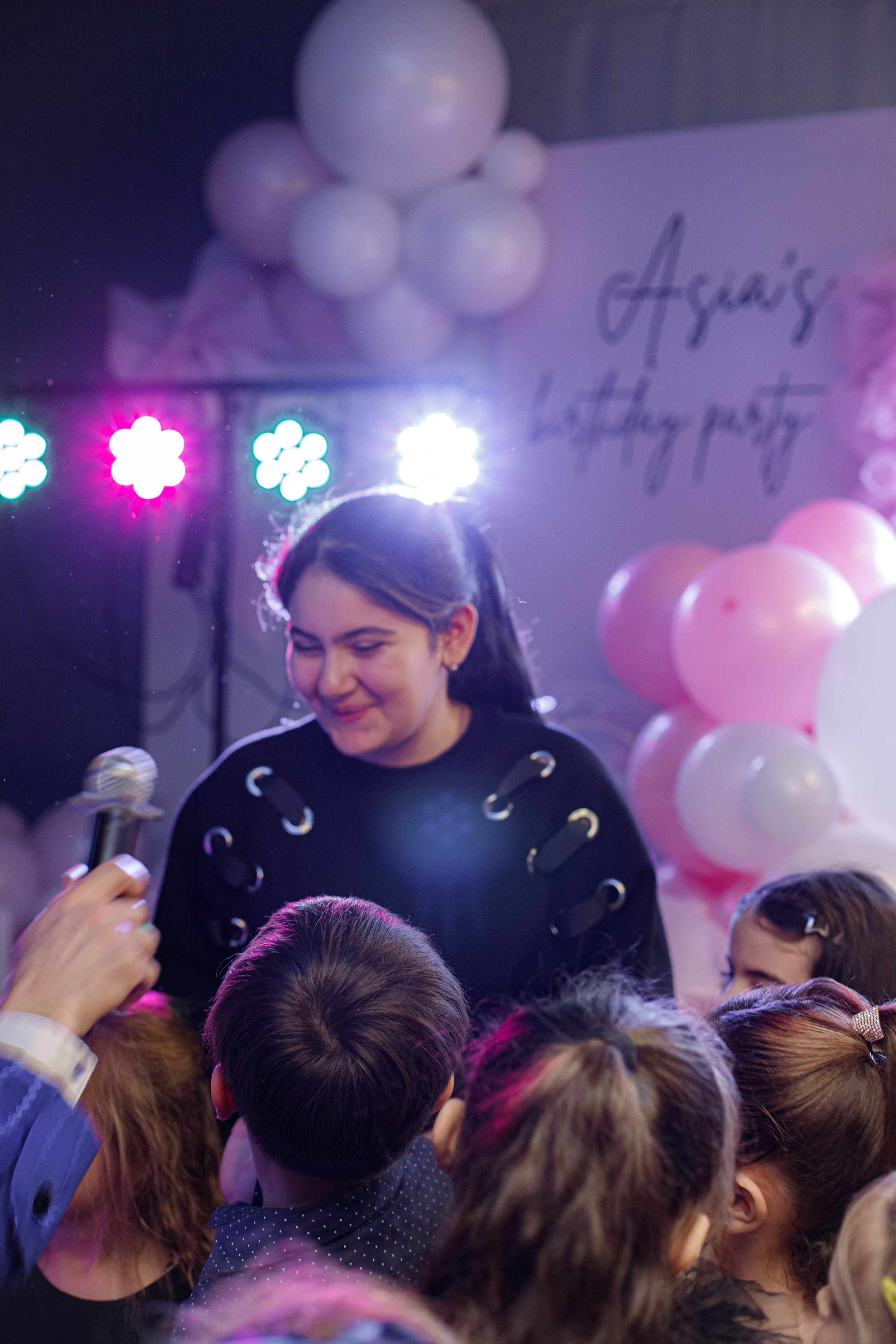 ASIA'S BIRTHDAY PARTY. Photokarish