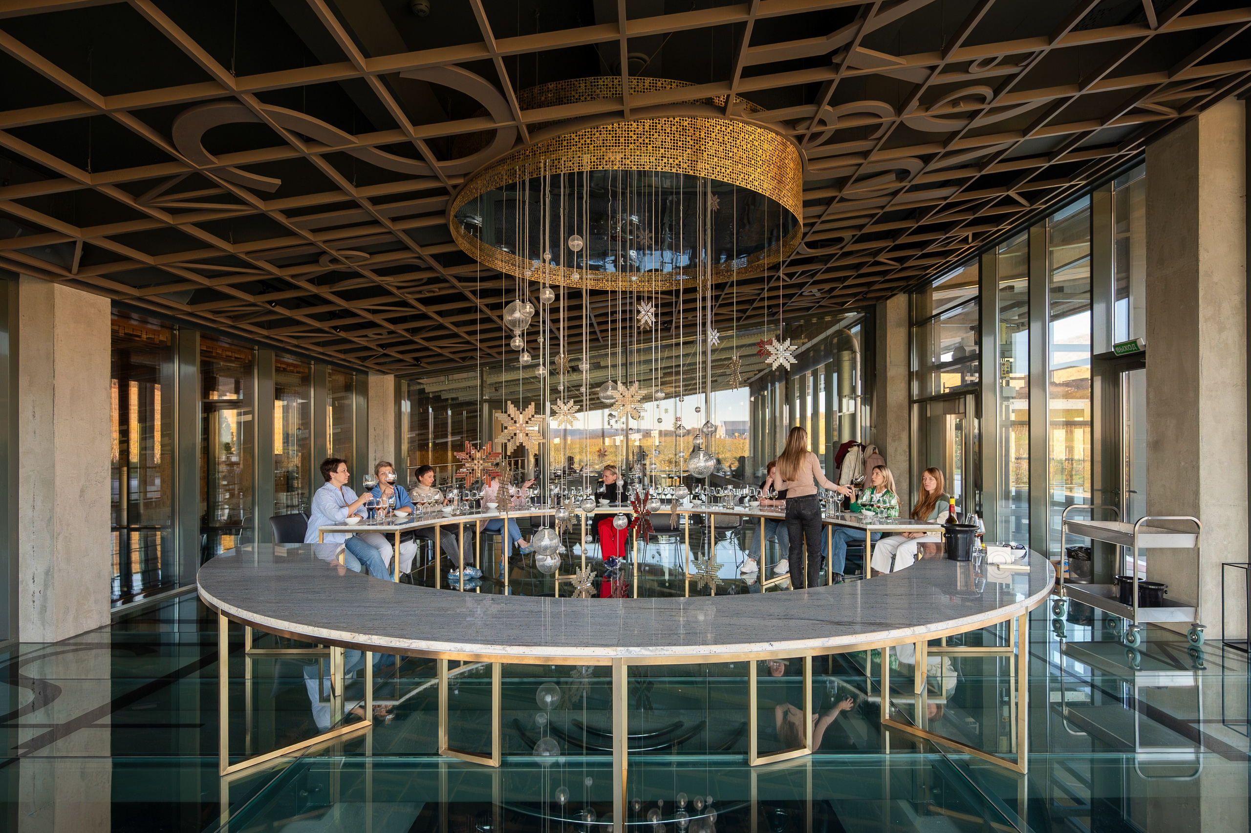 Дегустационный зал имения «Сикоры», Новороссийск 2023 