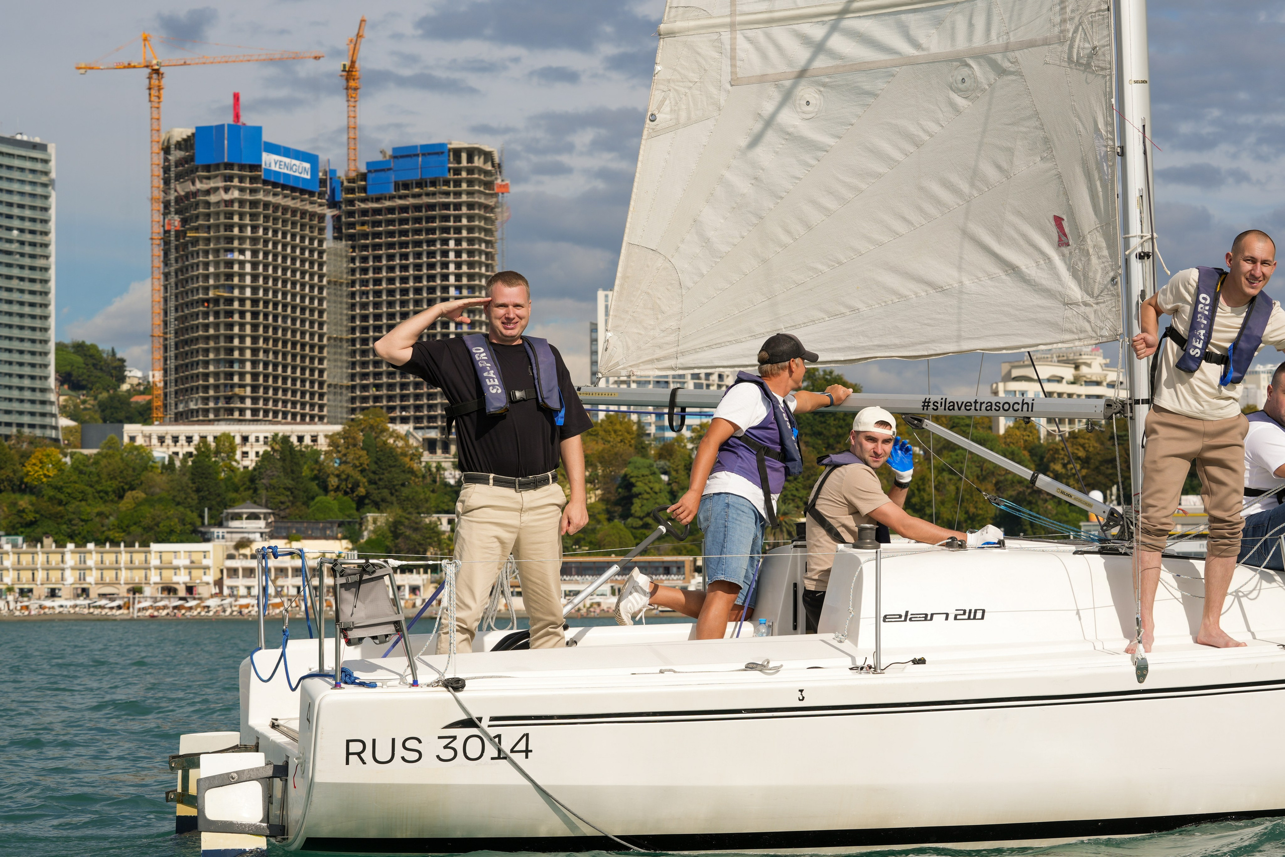 Яхтенная регата для компании Агрегатка. Репортажный фотограф в Красной Поляне и Сочи Павлюченко Екатерина