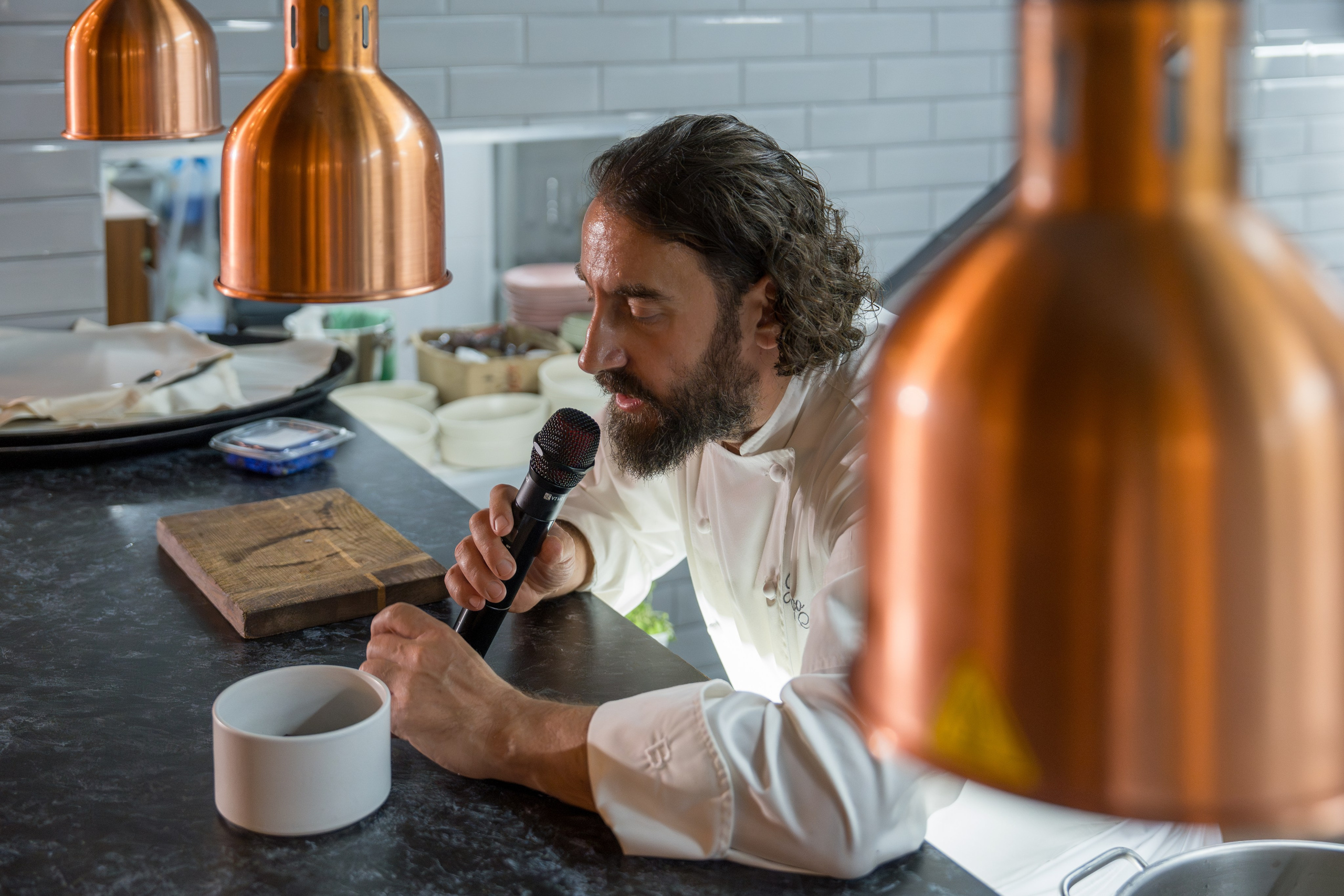 Гастрономический ужин «Лесная Италия» с Мирко Дзаго в ресторане RiverSide. Репортажный фотограф в Красной Поляне и Сочи Павлюченко Екатерина