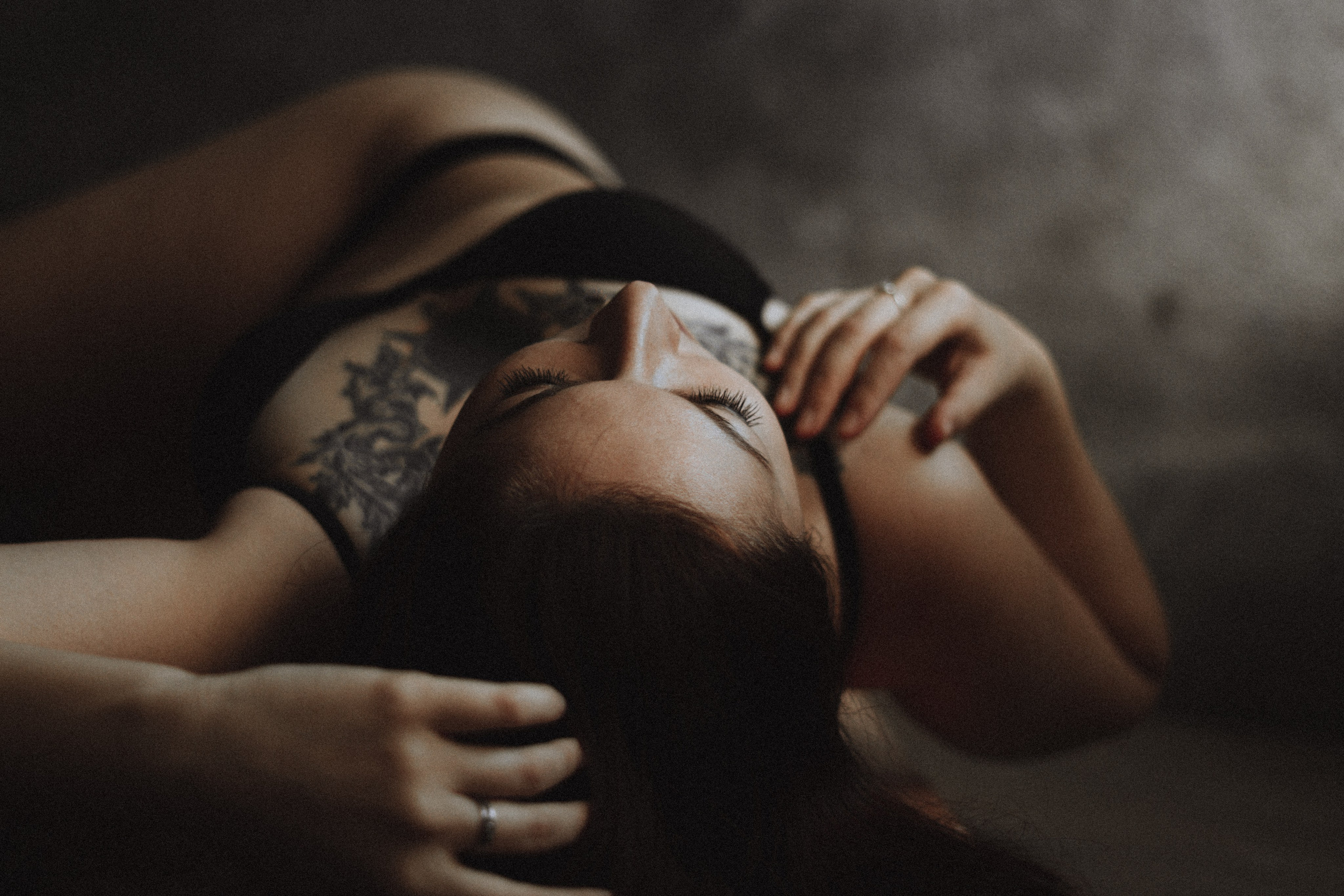 Портфолио — женские эротические фотосессии — фотограф Анастасия Инвиш. Эротическая фотосессия в стилю ню в Москве — заказать ню фотосессию от 19 800 руб!