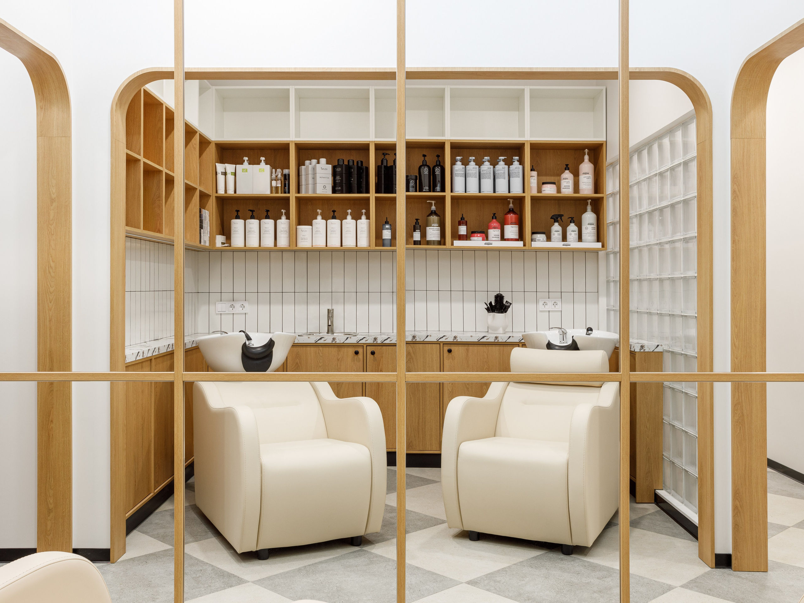 Art Family: Салон красоты и воздуха «Рук не хватает». Интерьерный фотограф Дима Птицын и стилист Дарья Копылова