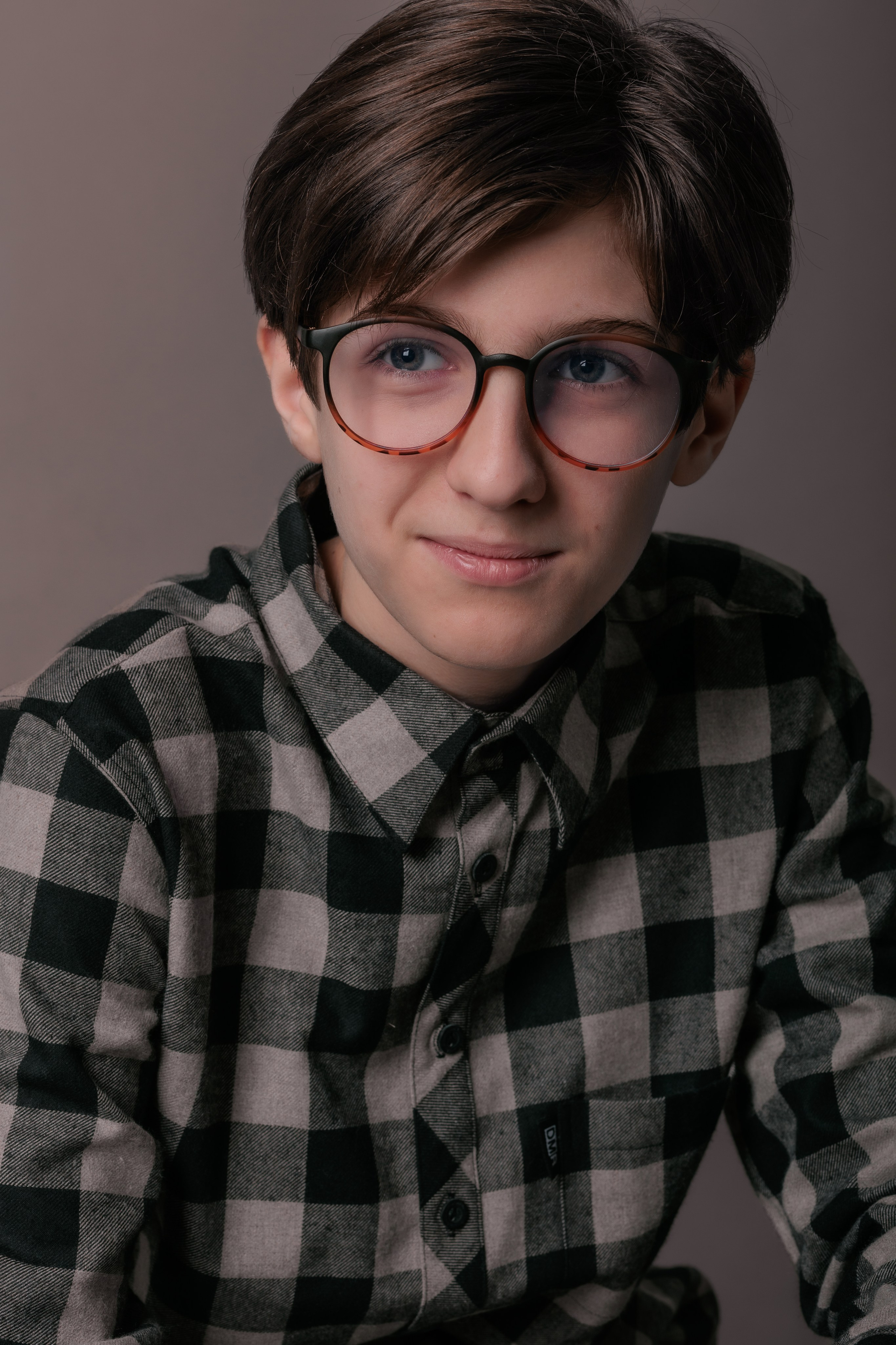 АРТЁМ. Я фотограф из Москвы к Вашим услугам