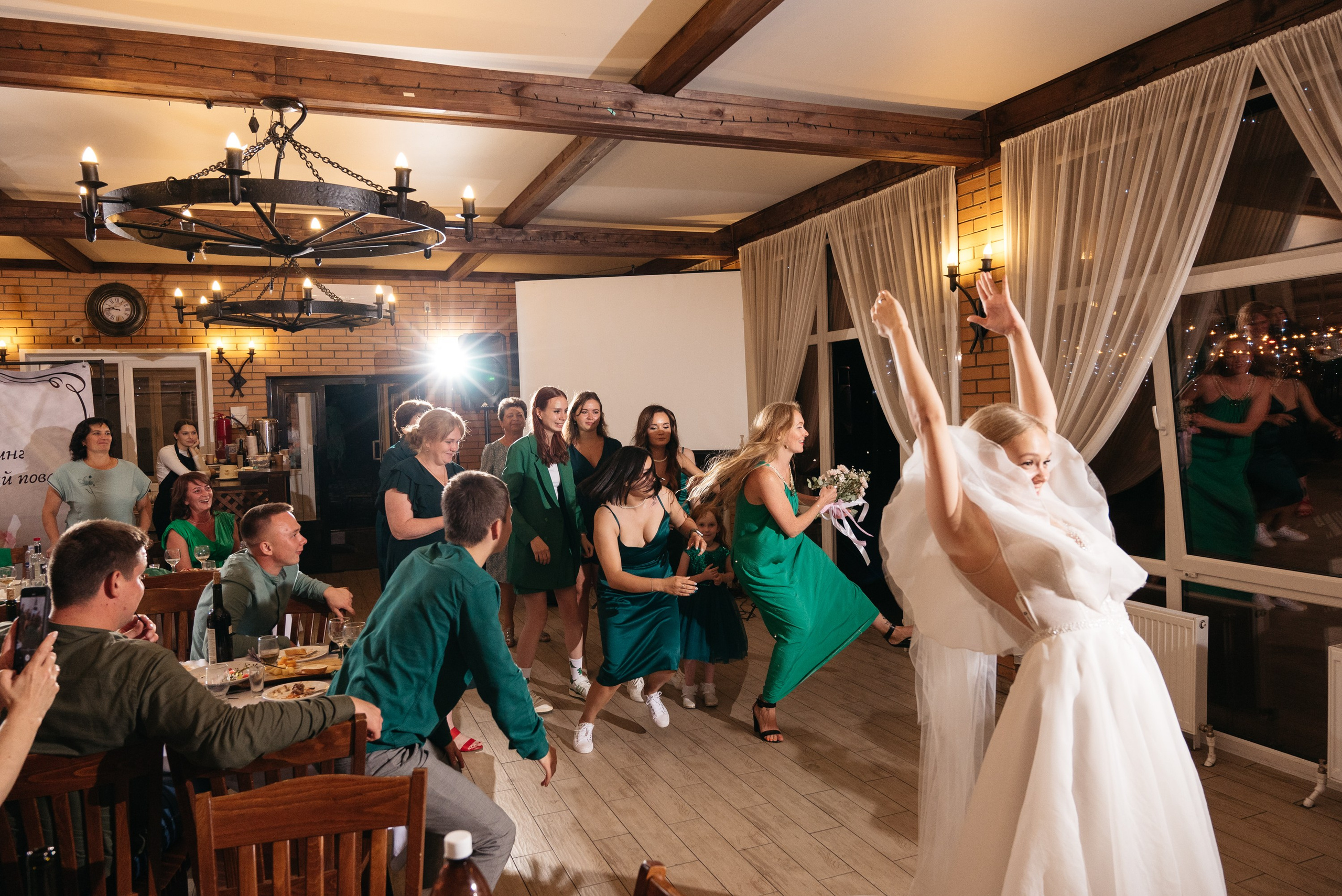 Мотоцикл на свадьбе. Свадебный фотограф Ижевск Петр Шишков