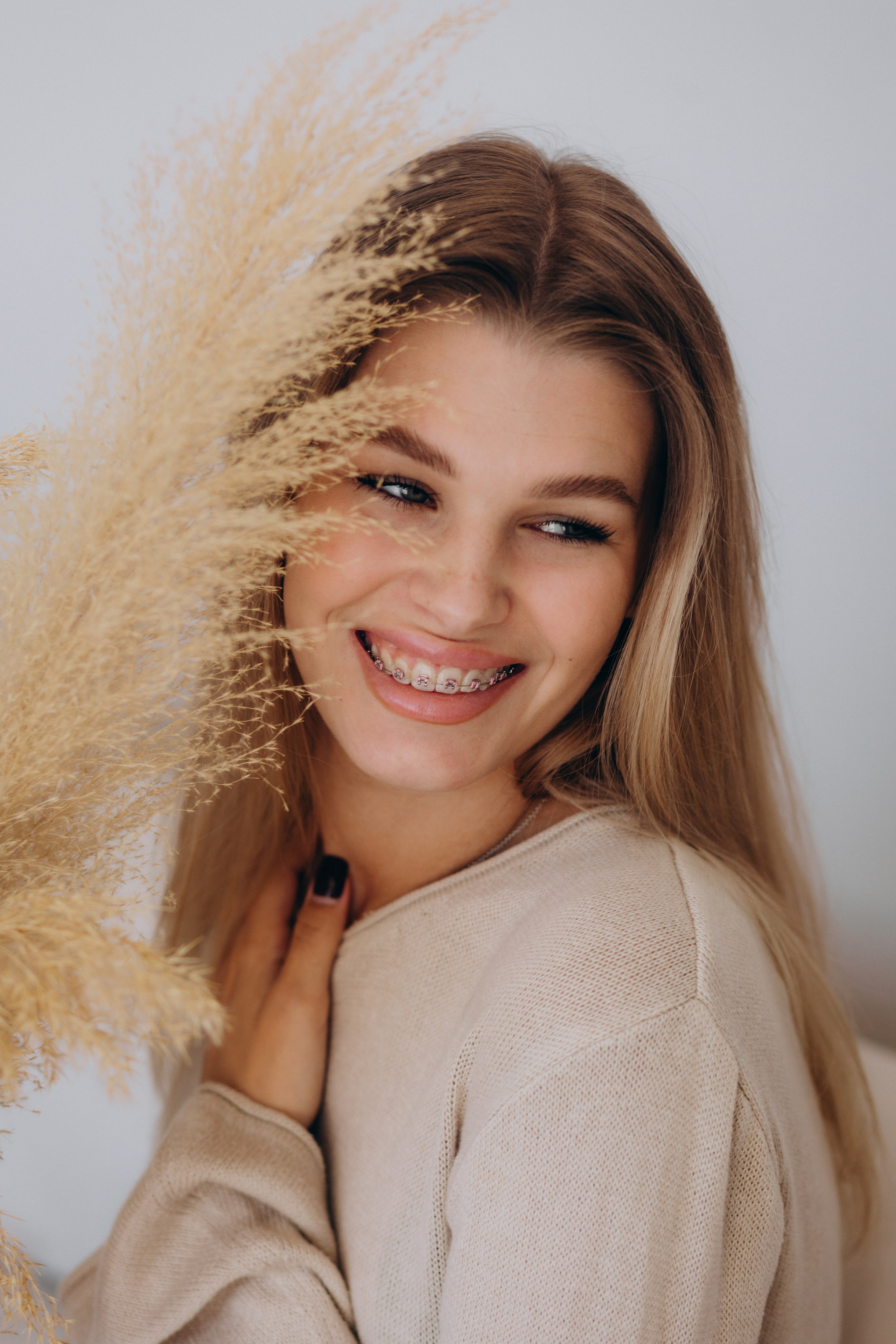 Фотосессия для контента салона красоты Бровико. Фотограф в Санкт-Петербурге Разиля Идиятуллина