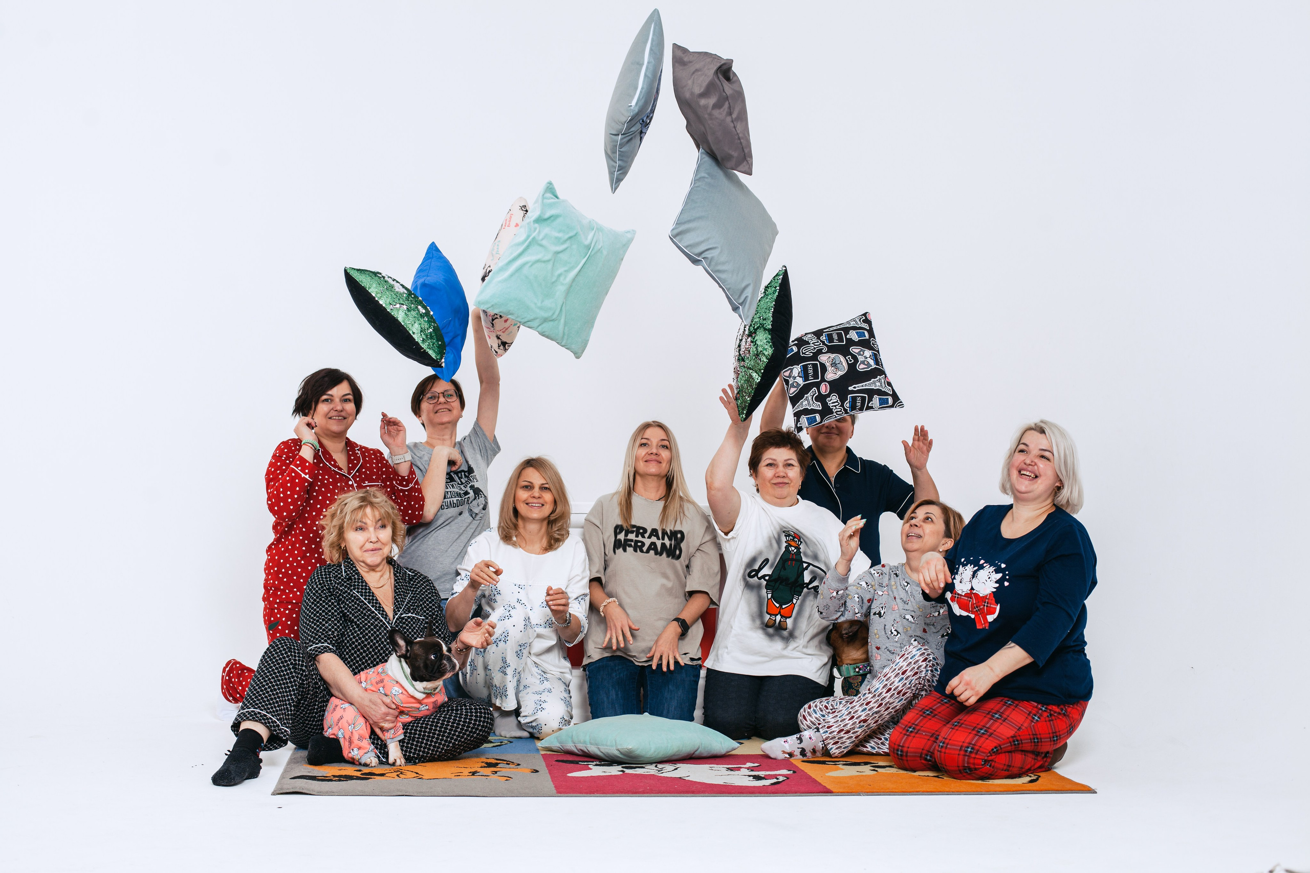 Пижамная вечеринка французских бульдогов и их хозяев. Фотограф-анималист Татьяна Степанова