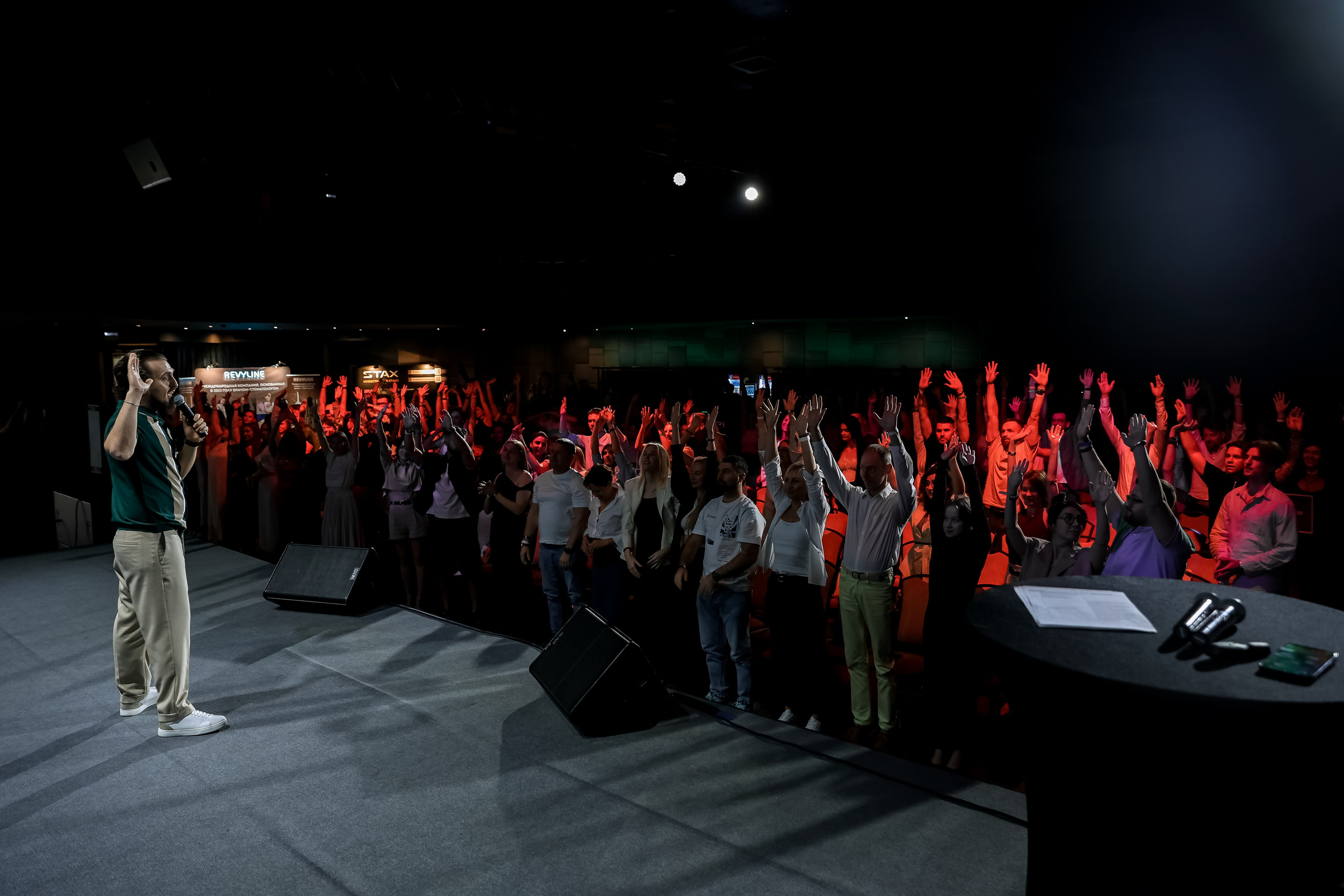 ФЛАГМАН / ГЛАВНЫЕ СПИКЕРЫ ОЛЕГ ТОРБОСОВ / СТАС ЕГОВЦЕВ. Photographer Viktoriya Markushina «My world throug»