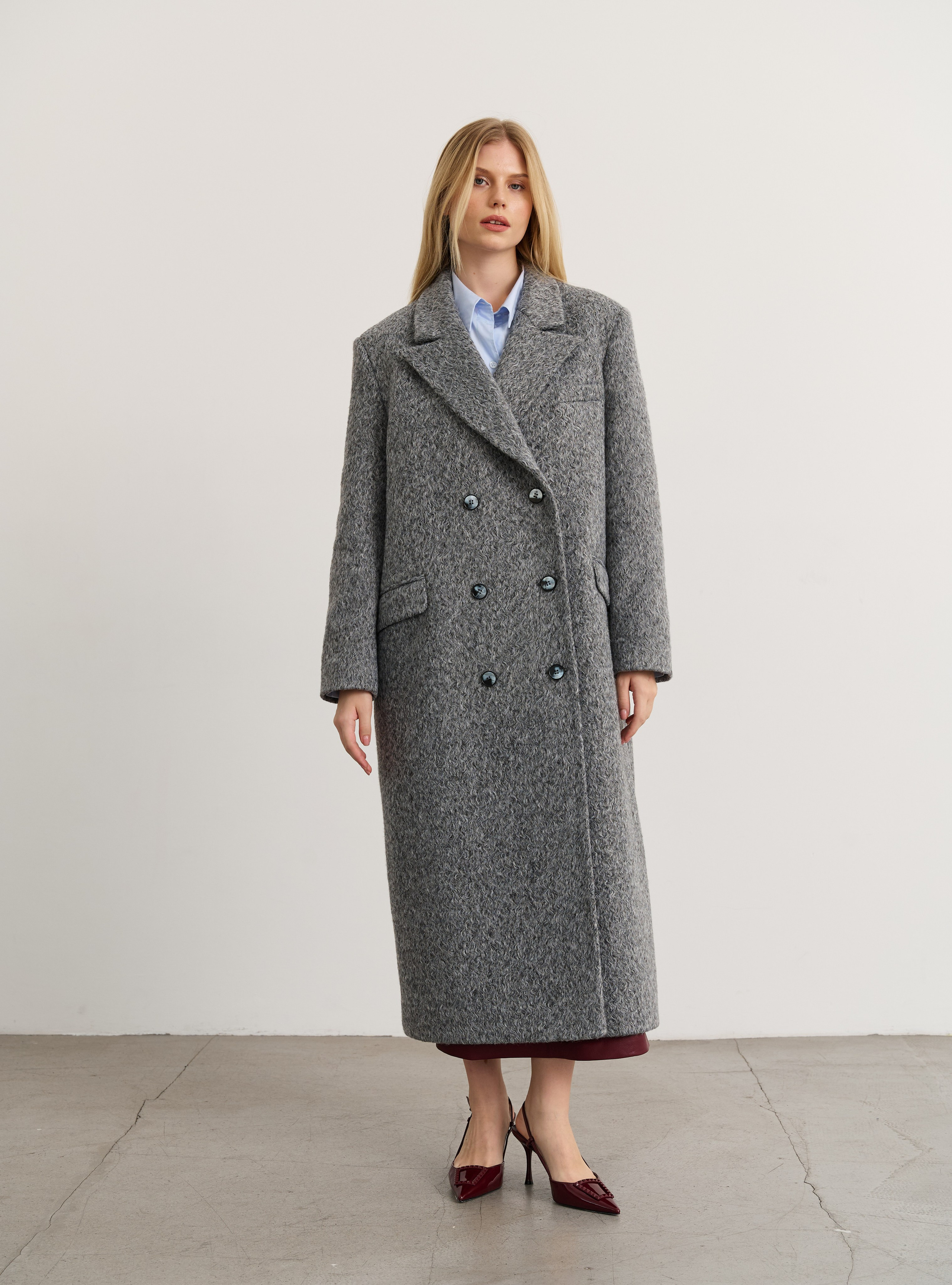 Каталог для бренда верхней одежды Sheily. Fashion фотограф в Москве Ксения Чупрунова