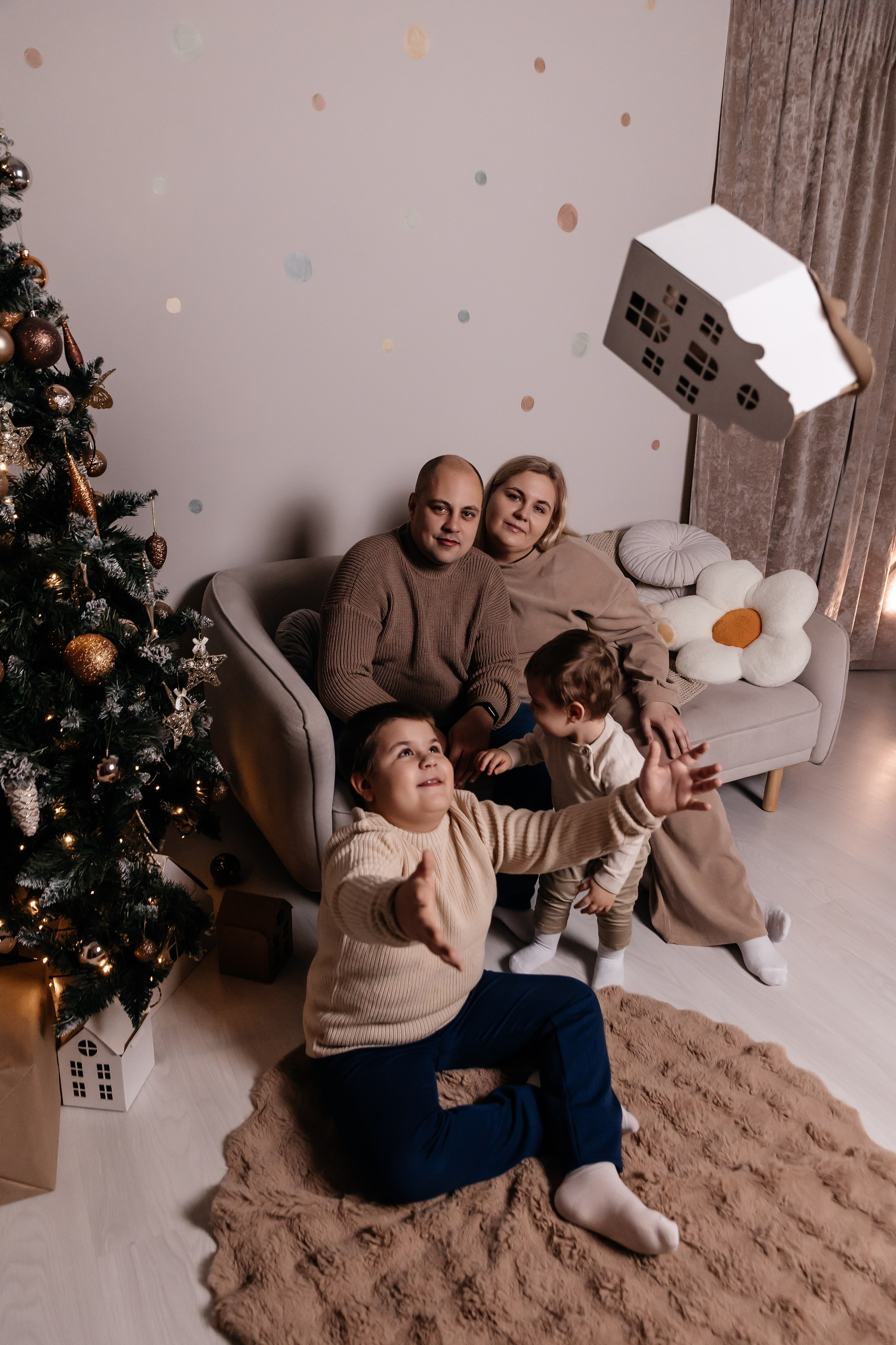 Ксения, Виталий, Артем и Максим. Семейный фотограф Минск Усова Ольга