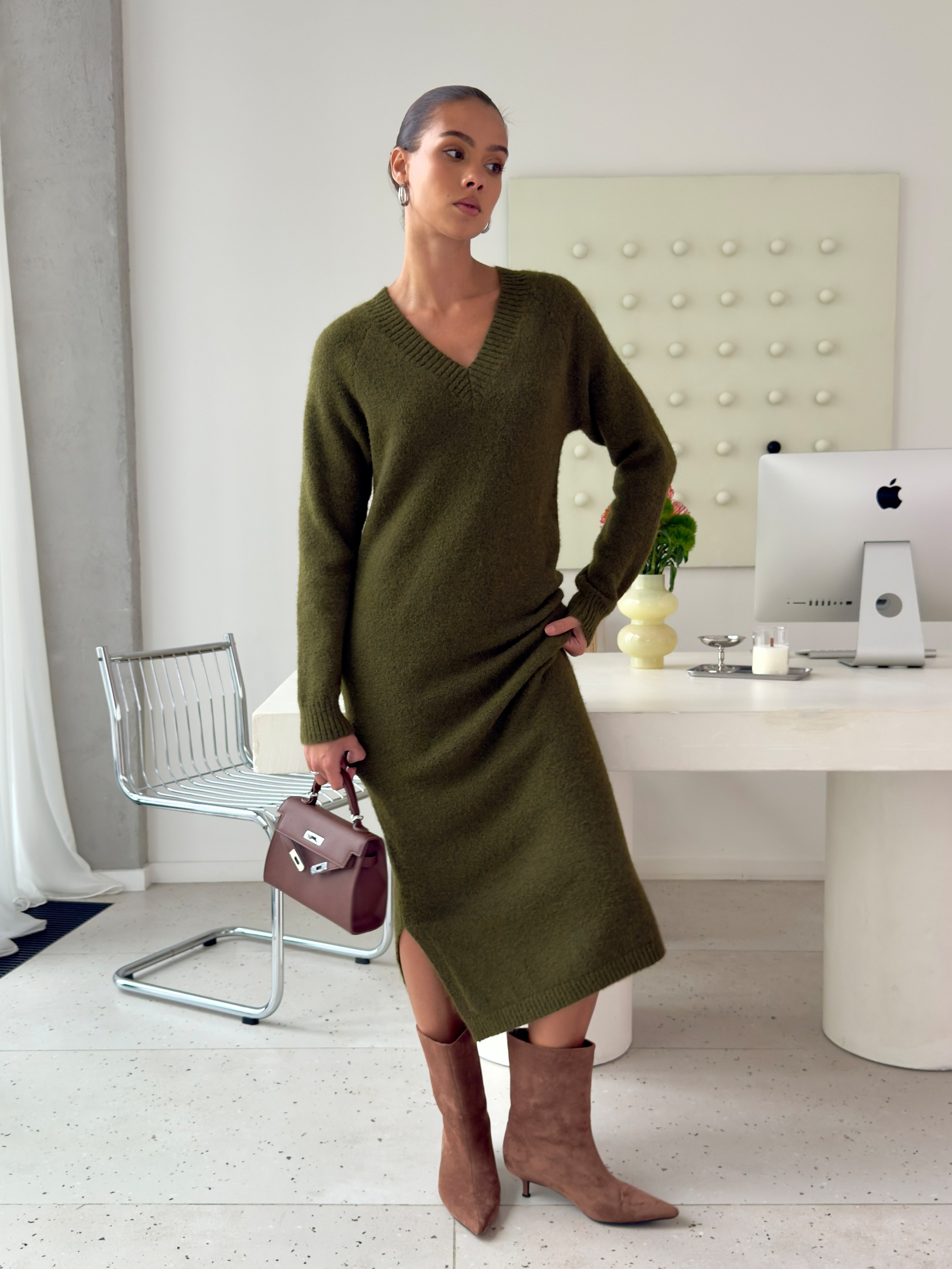 Mob.content. 595 Production