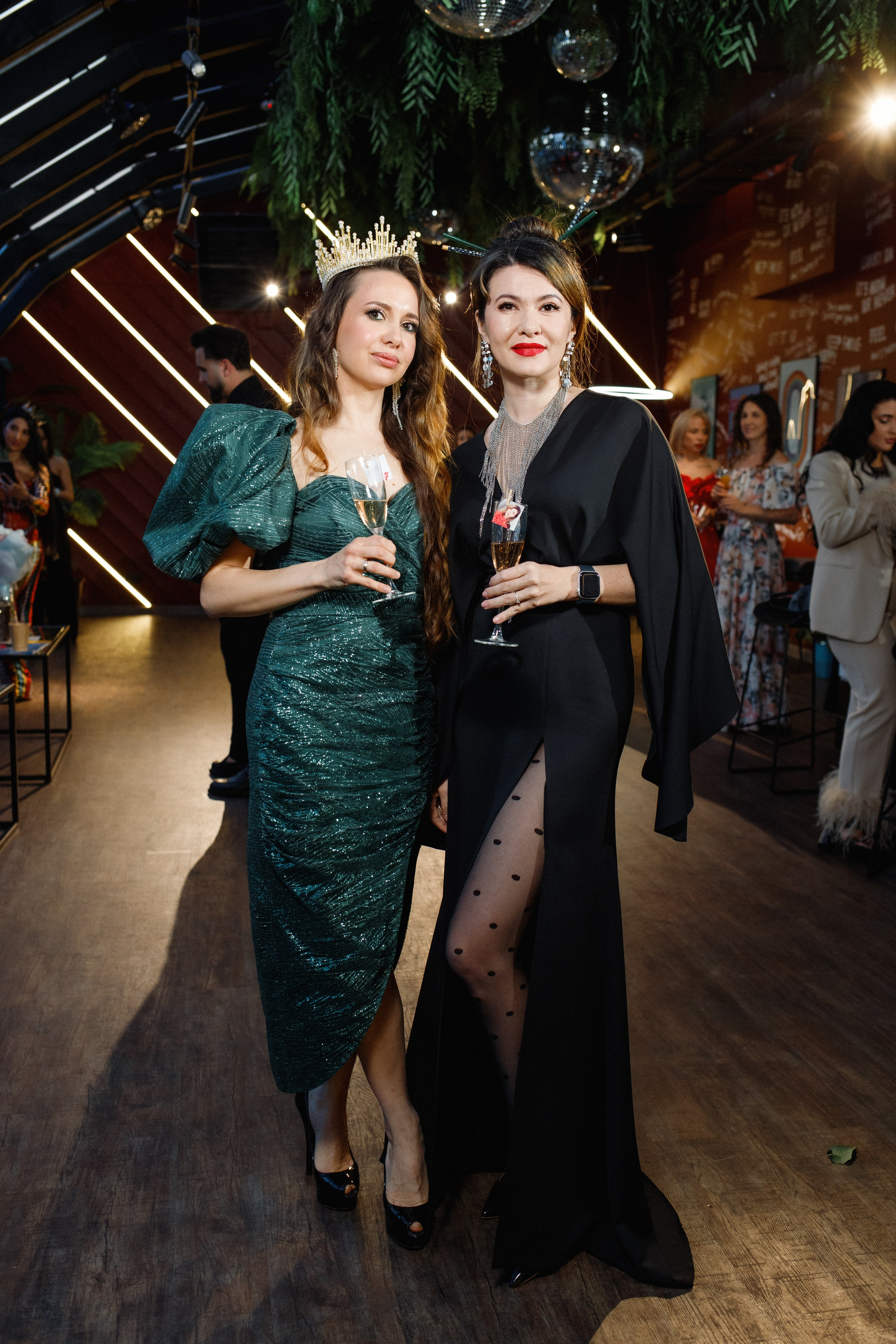 QUEEN KHV [12 ЛЕТ]. СВОИ. ФОТООТЧЕТЫ-СОБЫТИЯ-МЕСТА