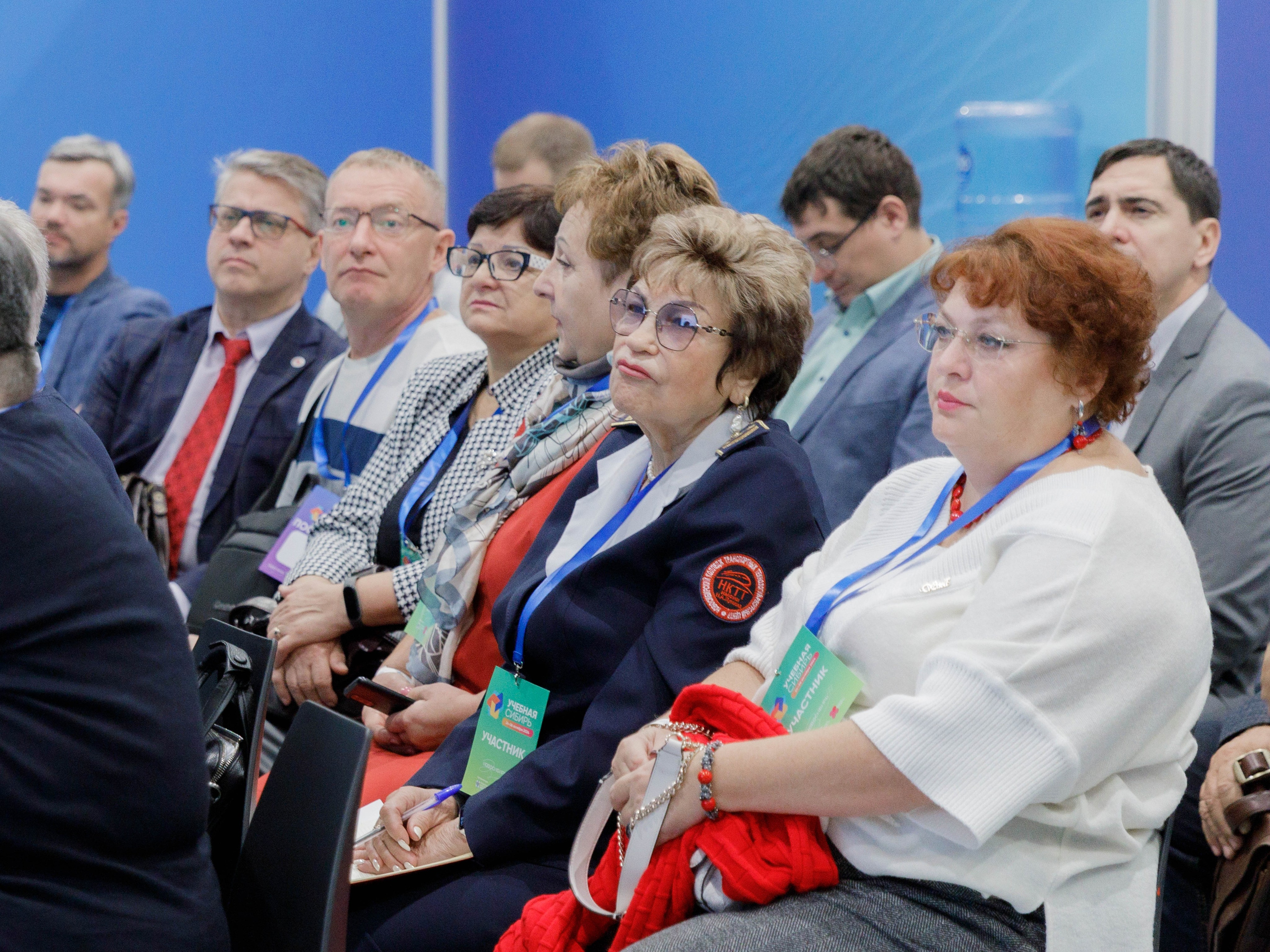 Семинары в рамках фестиваля беспилотных летательный аппаратов. Экспоцентр. Репортажный фотограф в Новосибирске Алена Помазунова