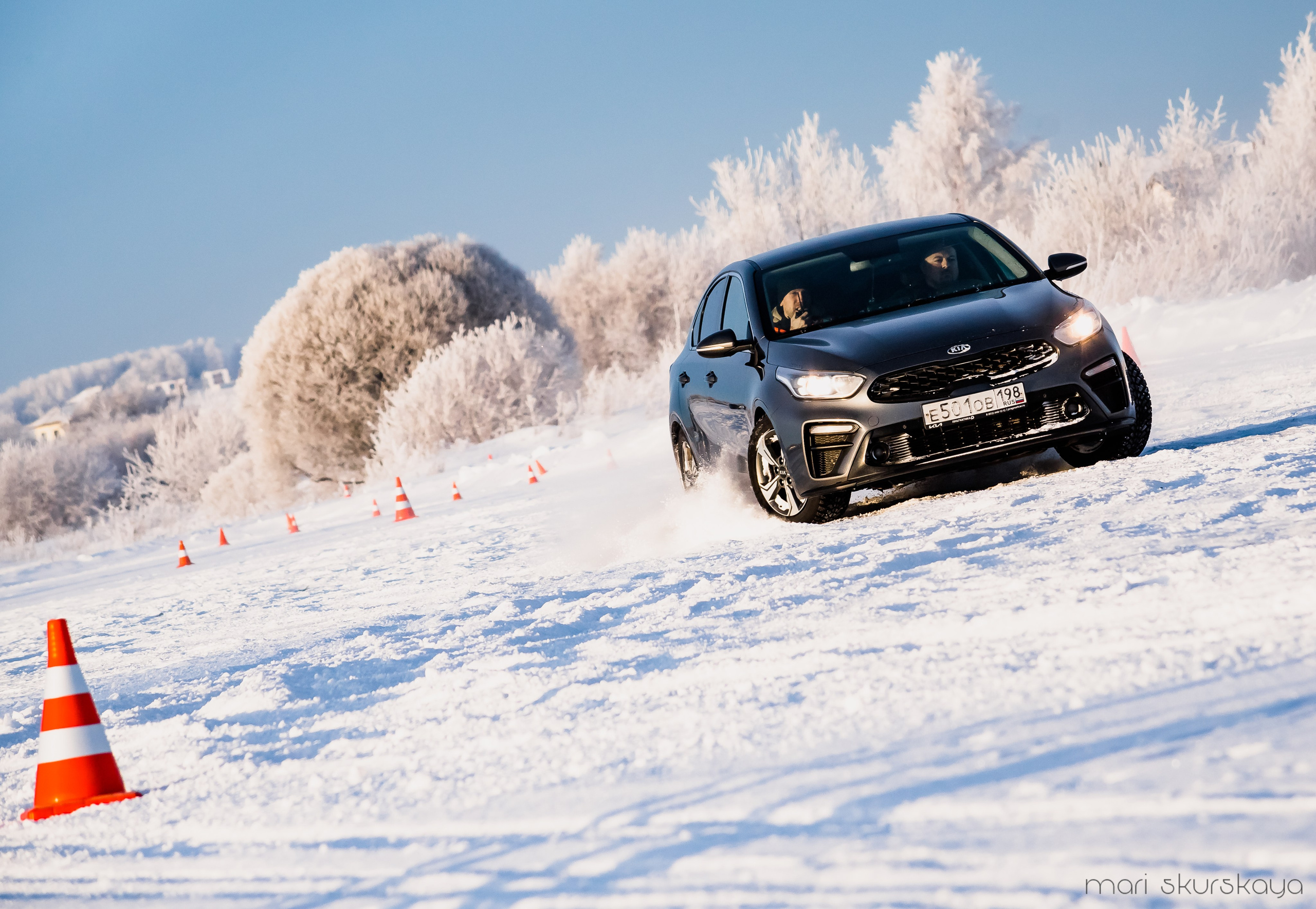 Контраварийная практика вождения автомобиля. Мотофотограф в Санкт-Петербурге Мария Скурская
