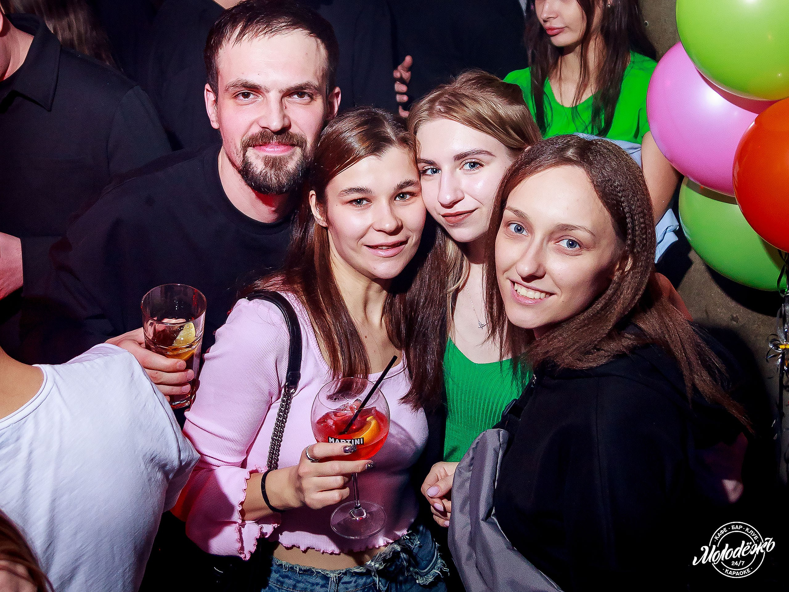 Клуб Молодёжь лучшее. Контакты