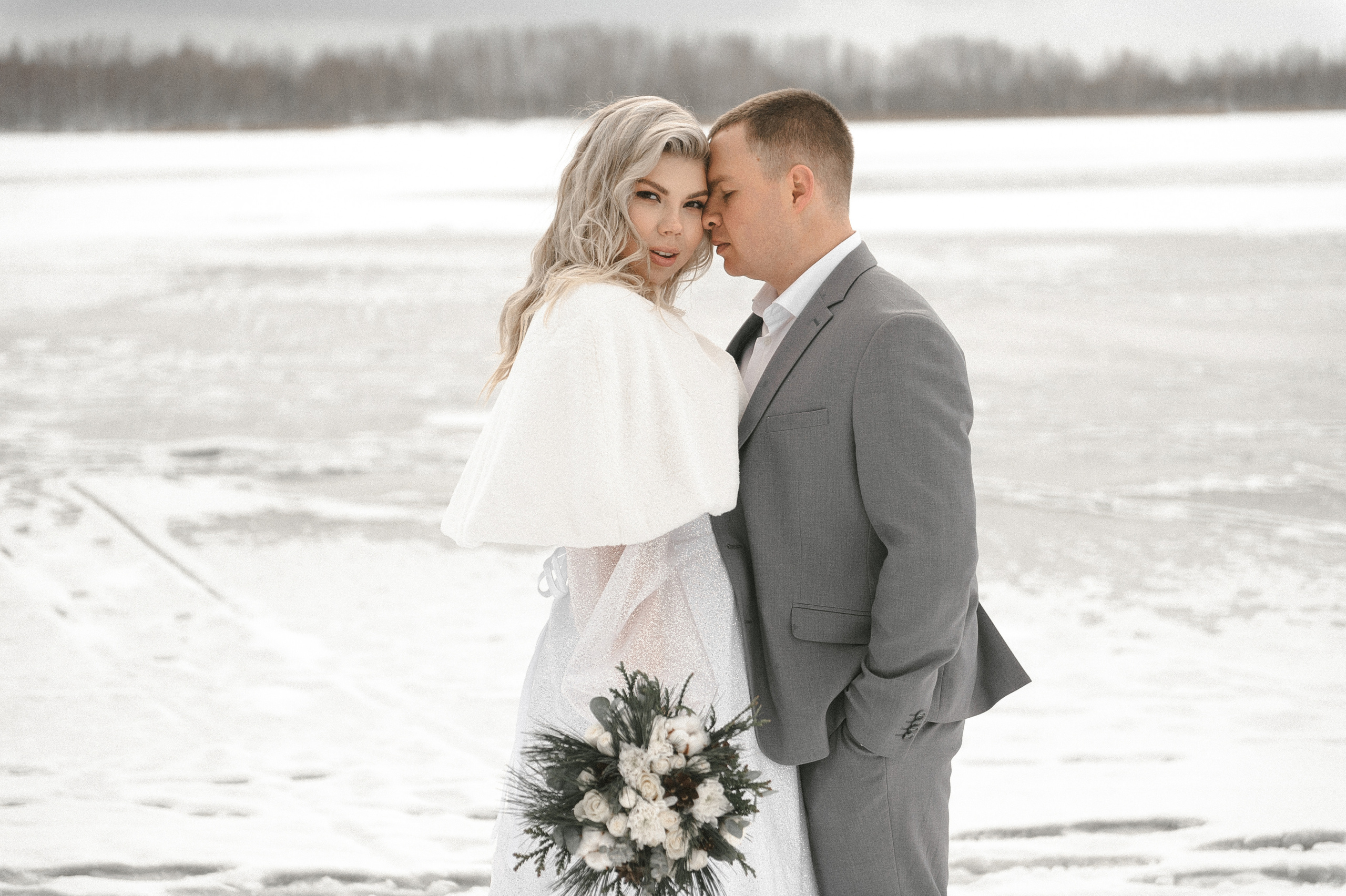 Яна и Гриша и BULLET. Свадебный фотограф в Ярославле и Москве Руслан Иософатов