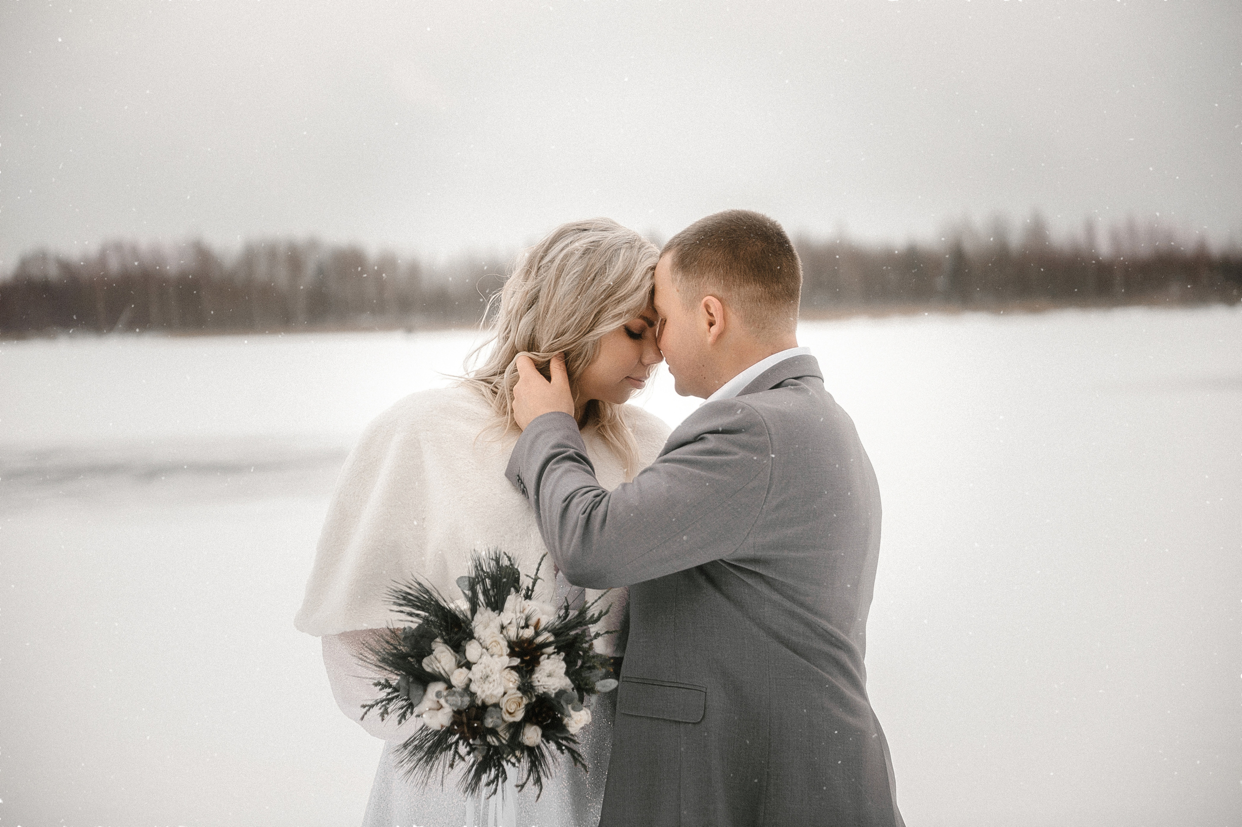 Яна и Гриша и BULLET. Свадебный фотограф в Ярославле и Москве Руслан Иософатов