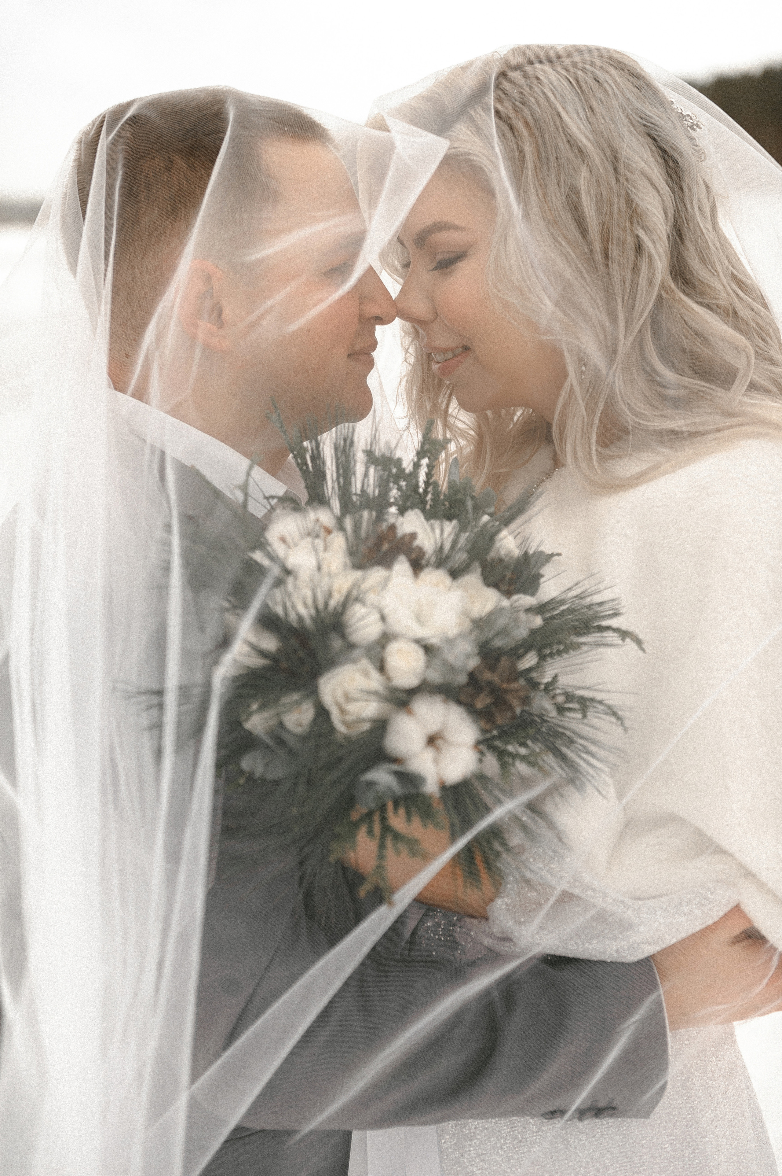 Яна и Гриша и BULLET. Свадебный фотограф в Ярославле и Москве Руслан Иософатов