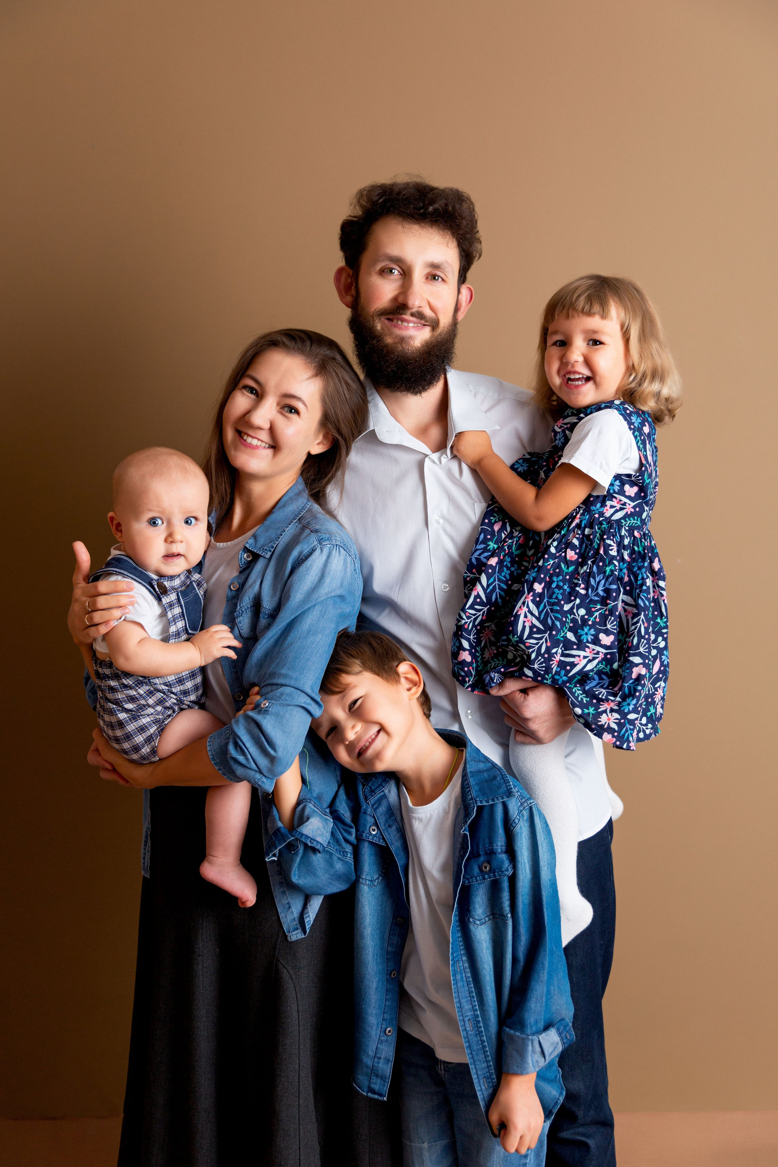 Семья. Детский и семейный фотограф в Екатеринбурге. Студия «Сюжеты»