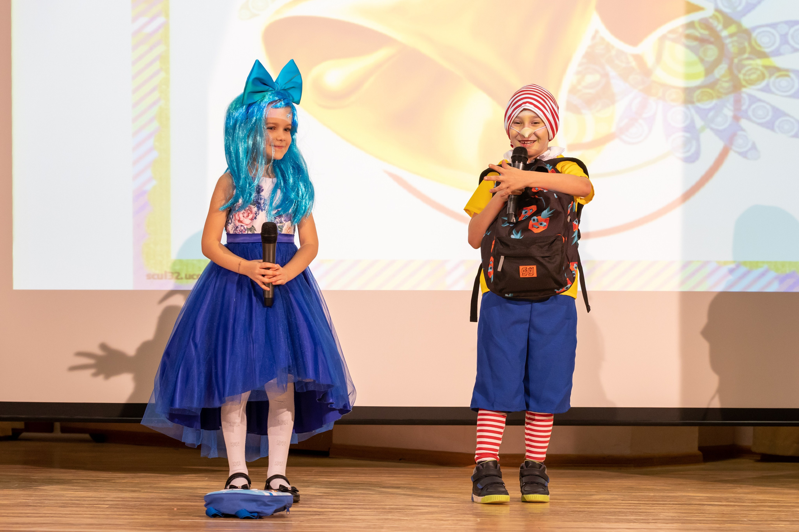 Праздник в школе. Школьный и детсадовский фотограф Москва. Детский фотограф