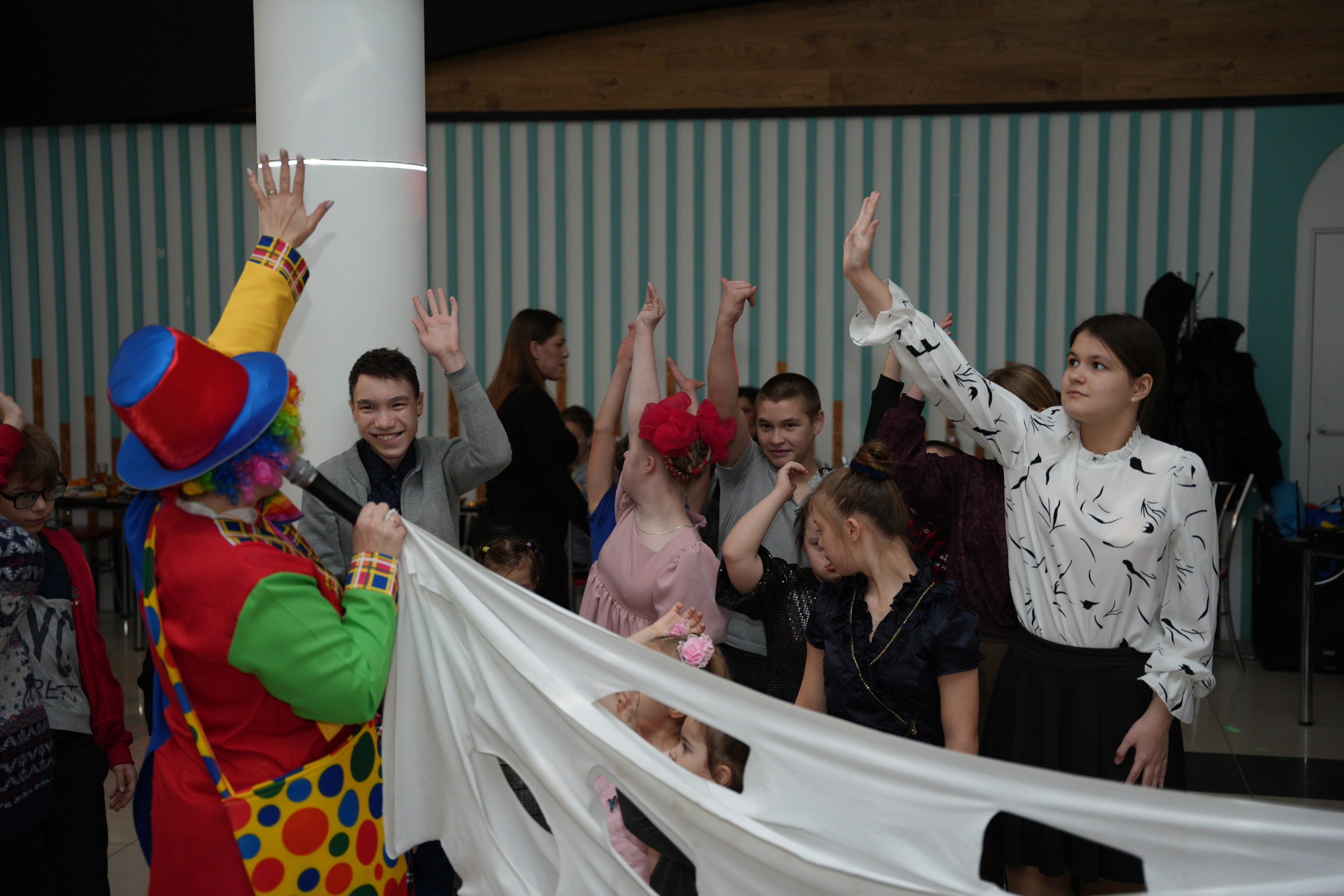 Социально —благотворительная акция «Ты в этом мире не один», посвященная Международному дню инвалидов. ВЫПУСКНЫЕ АЛЬБОМЫ, Школьный фотограф, семейный и свадебный в Саратове и области Ольга Плаксина