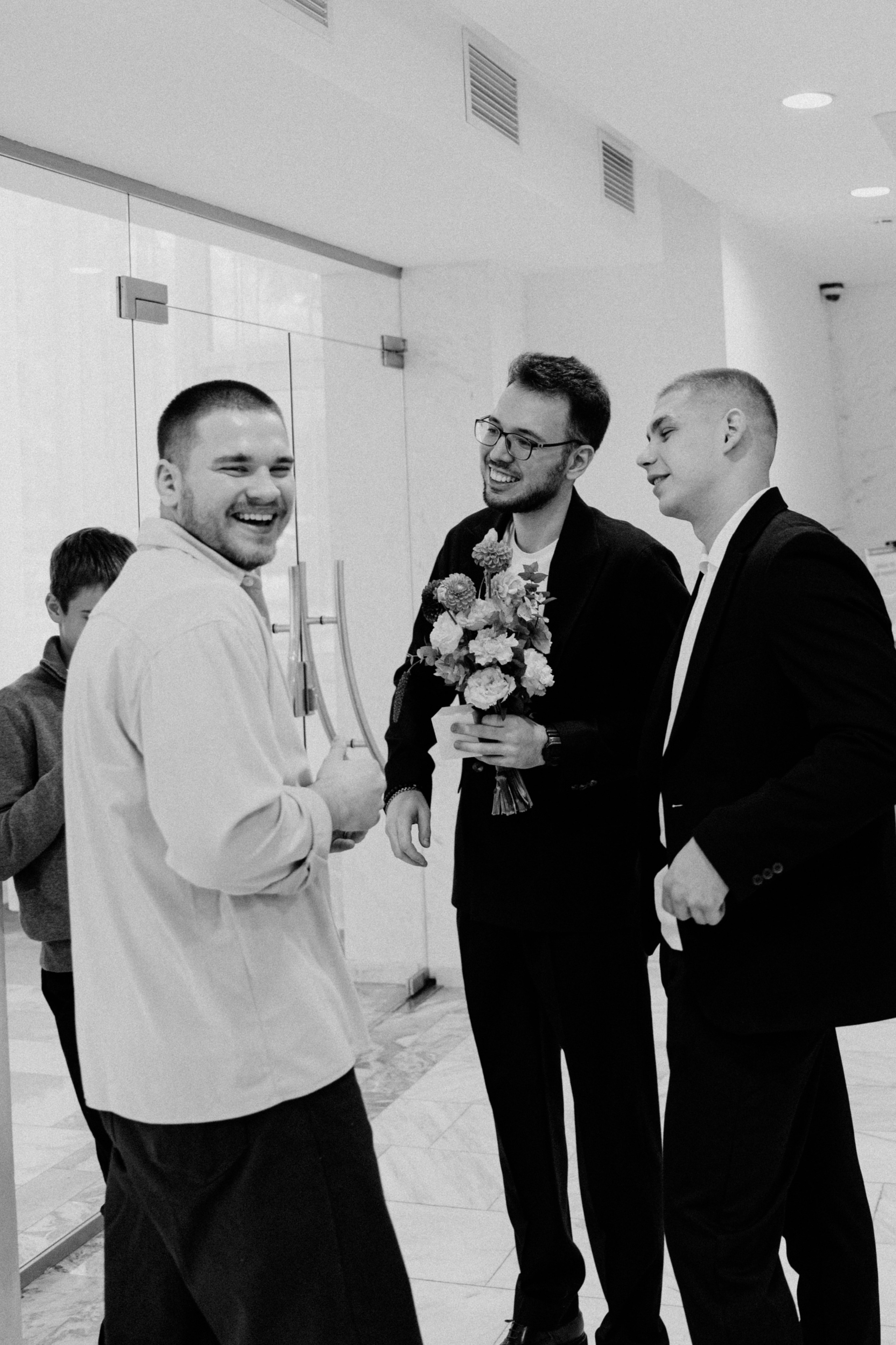 Свадебный фотограф Самара. Свадебный фотограф Грузия. Цены свадебный фотограф Самара. Цены свадебный фотограф Грузия. Фотограф в Самара Роман Квес