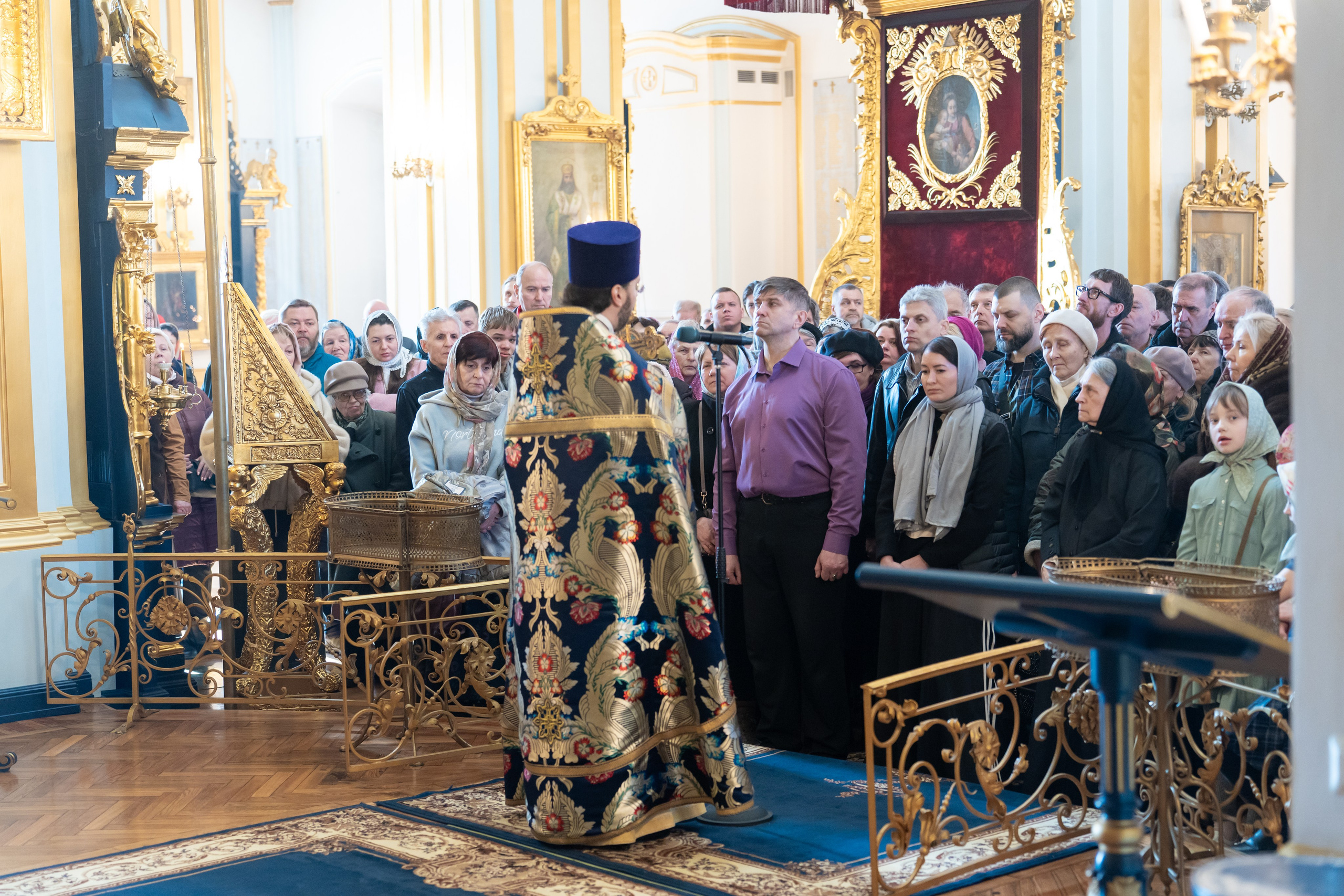 Неделя 4-я Великого поста, прп. Иоанна Лествичника. Святых сорока мучеников, в Севастийском озере мучившихся. НИКОЛО-БОГОЯВЛЕНСКИЙ МОРСКОЙ СОБОР