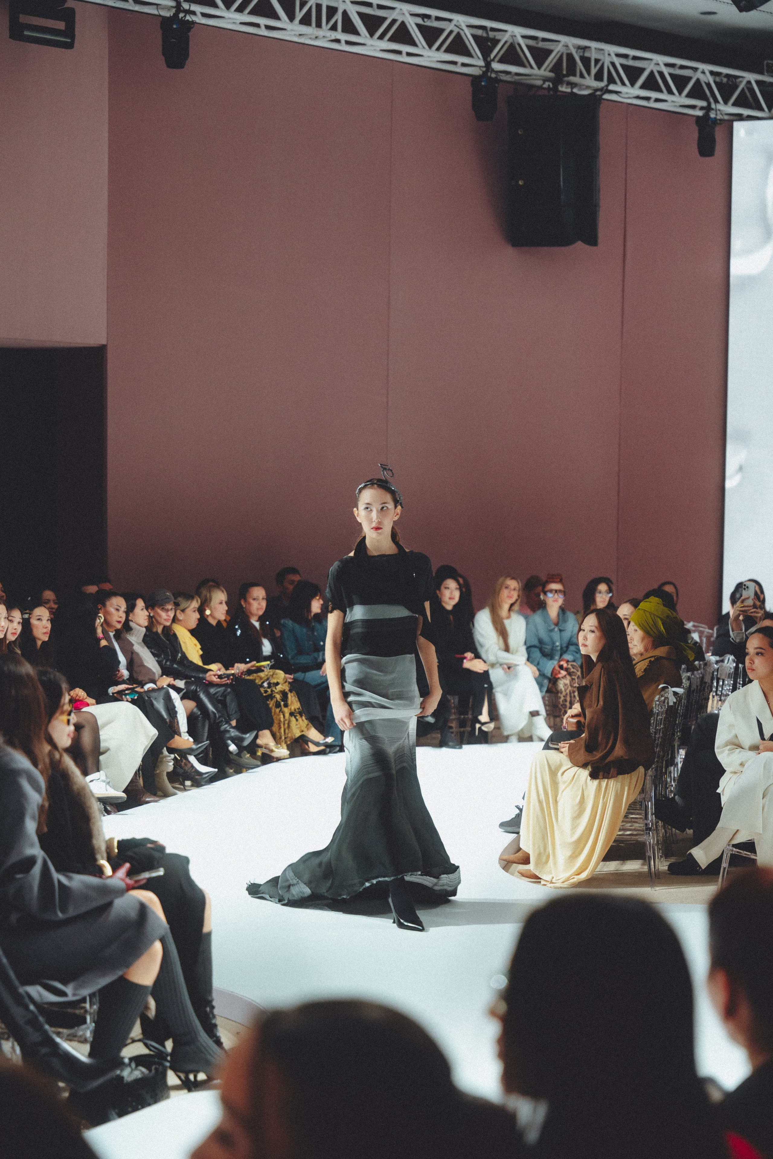 VISA FASHION WEEK ALMATY SS26 / THE PODIUM