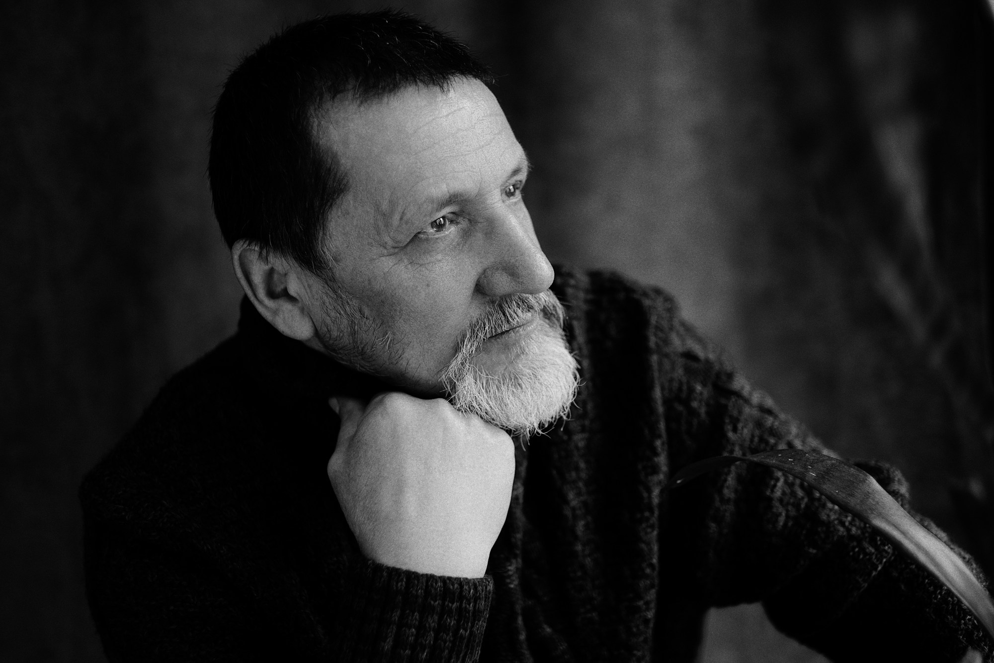 Фотосессия для папы в подарок: Мужской портрет в студии Тюмень. Портретный фотограф Тюмень Дарья Мустафина