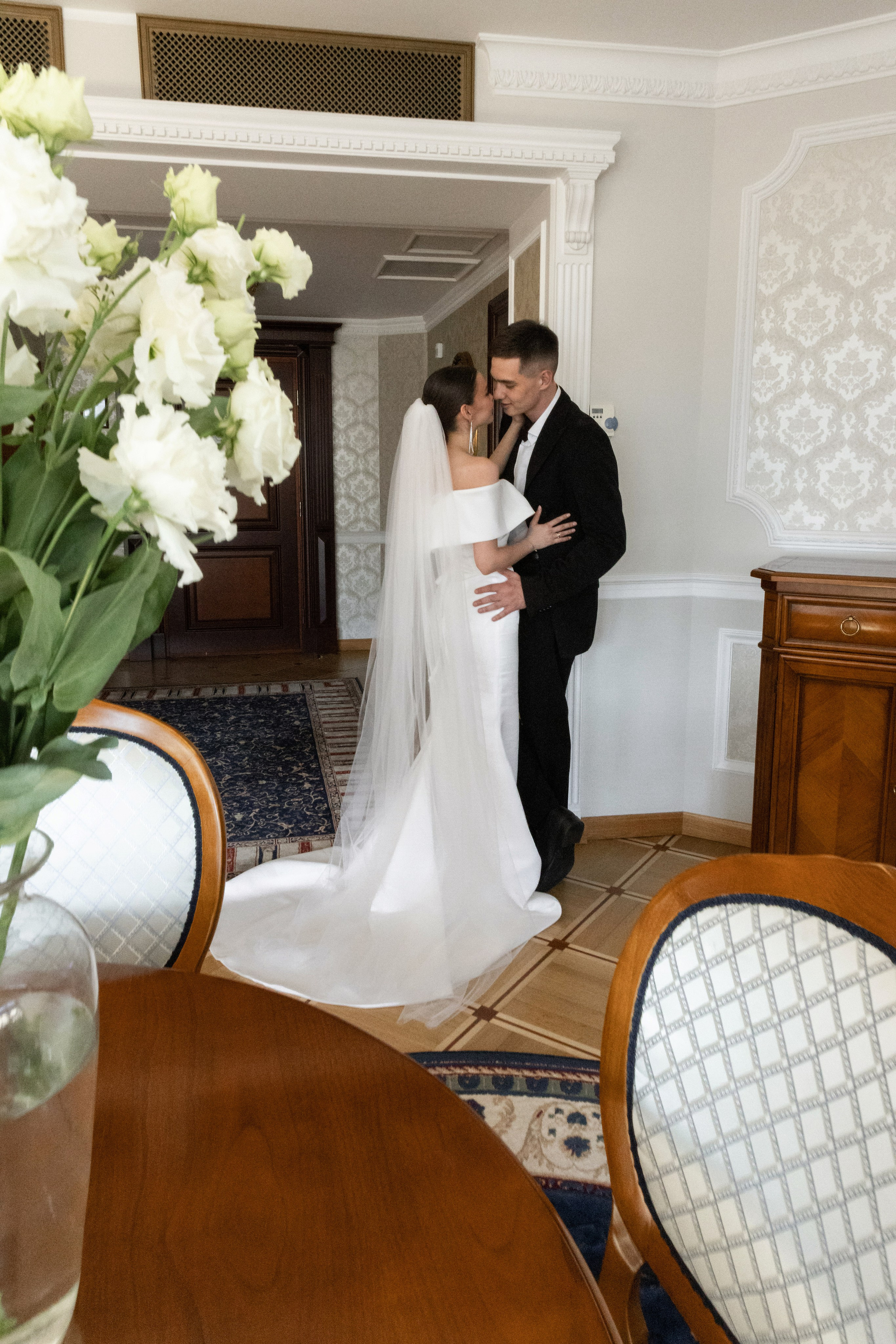 Свадебная съемка в отеле. Свадебный и портретный фотограф в Санкт-Петербурге Надежда Чечулина